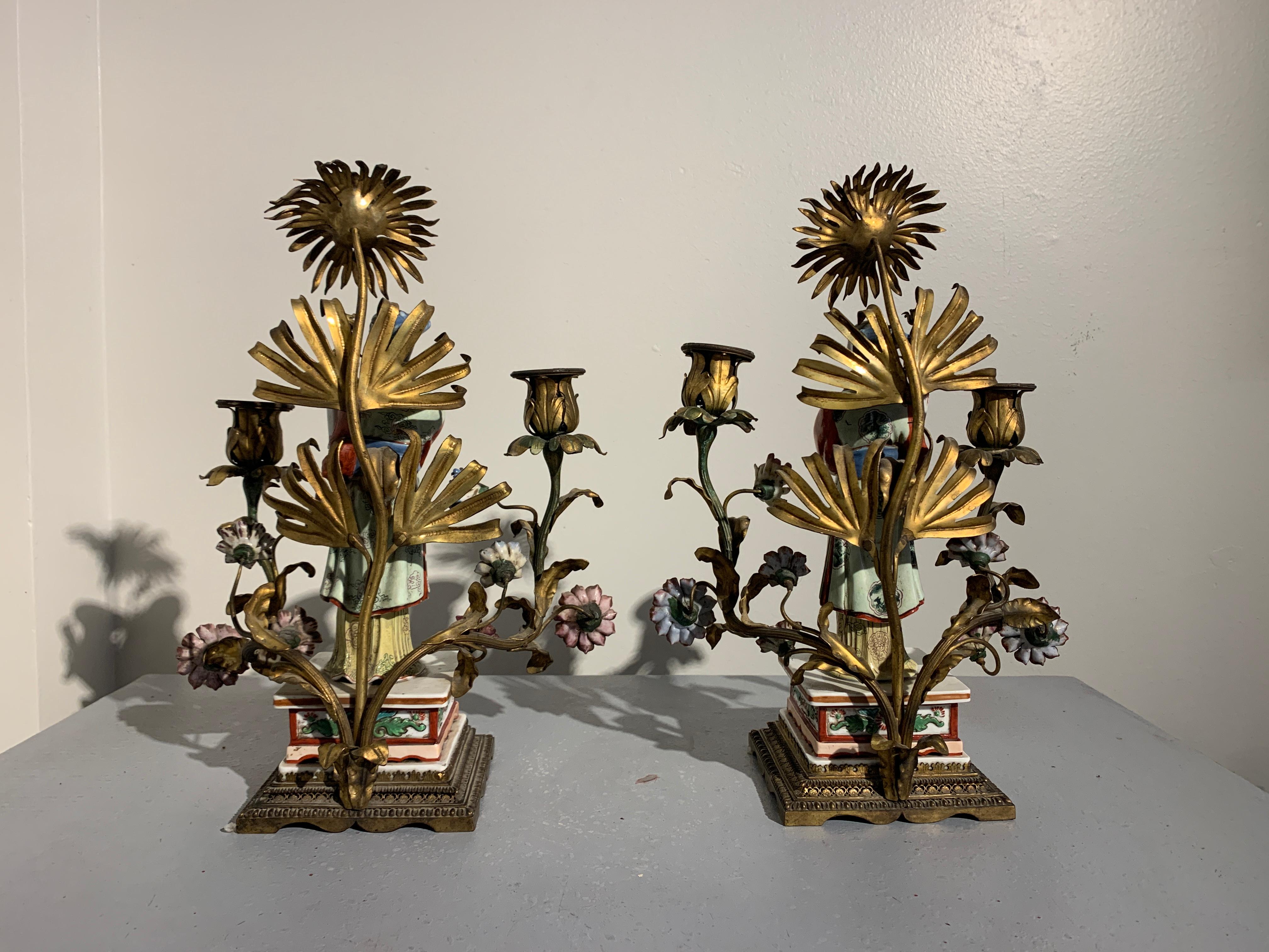 Pair of French Chinoiserie Candelabra Attributed to Samson, Early 20th Century In Good Condition In Austin, TX