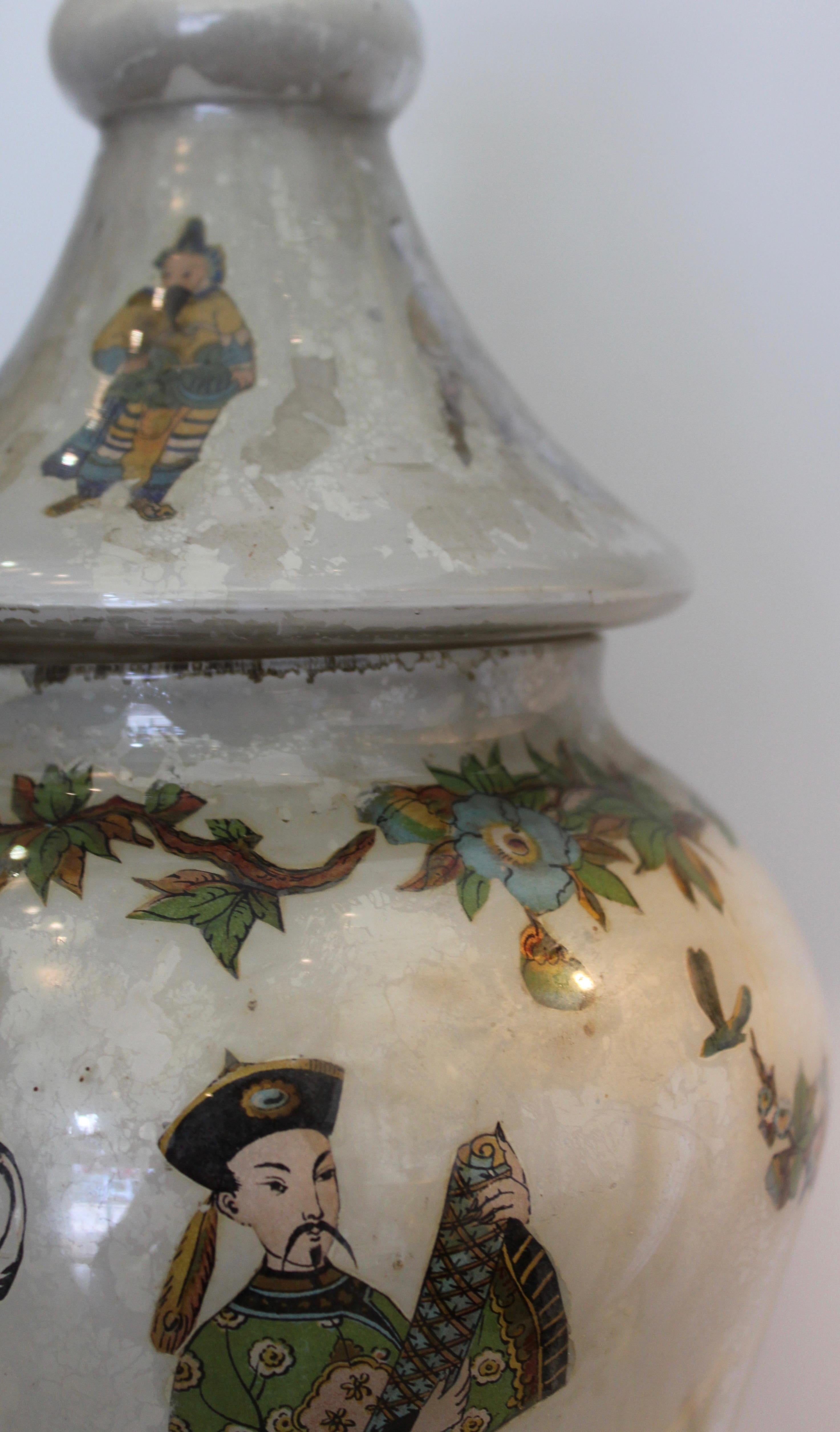 Pair of French Chinoiserie Decalcomania Glass Vases For Sale 2