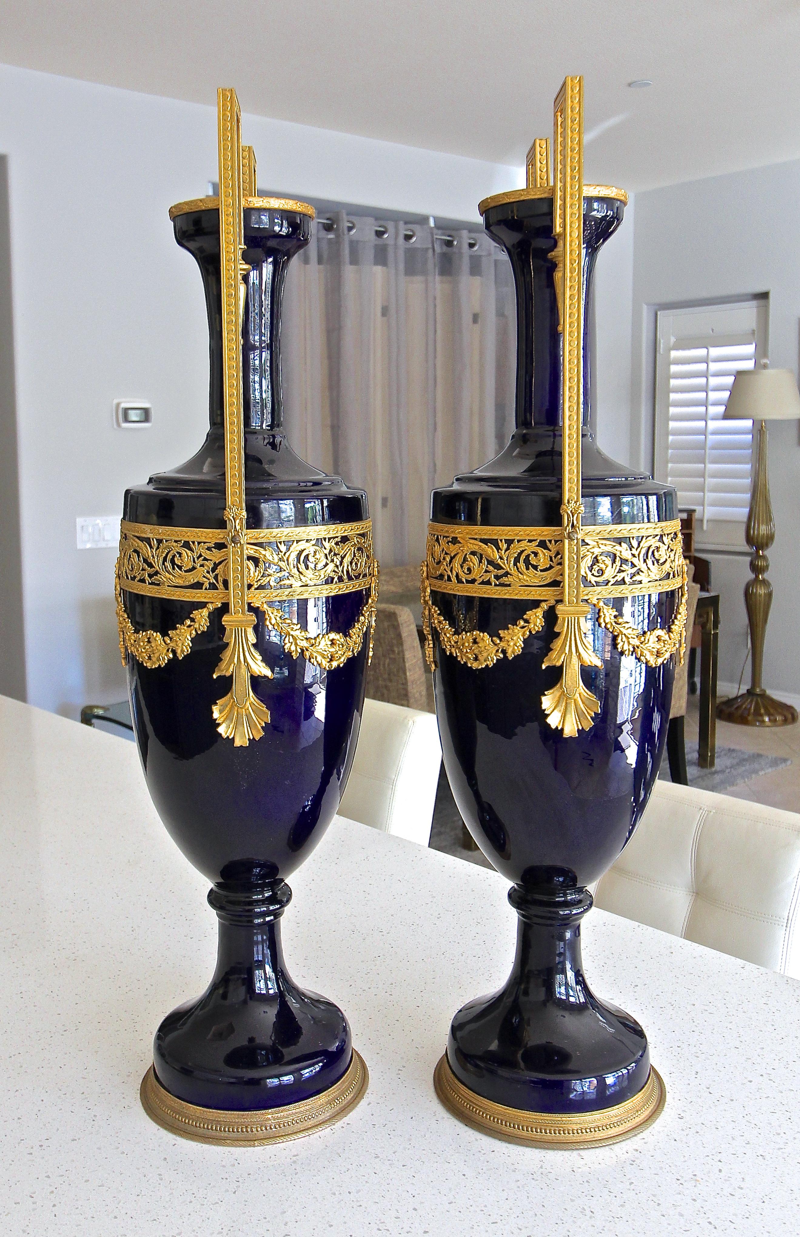 Pair of French Cobalt Blue Gilt Bronze Ormolu-Mounted Urns 5