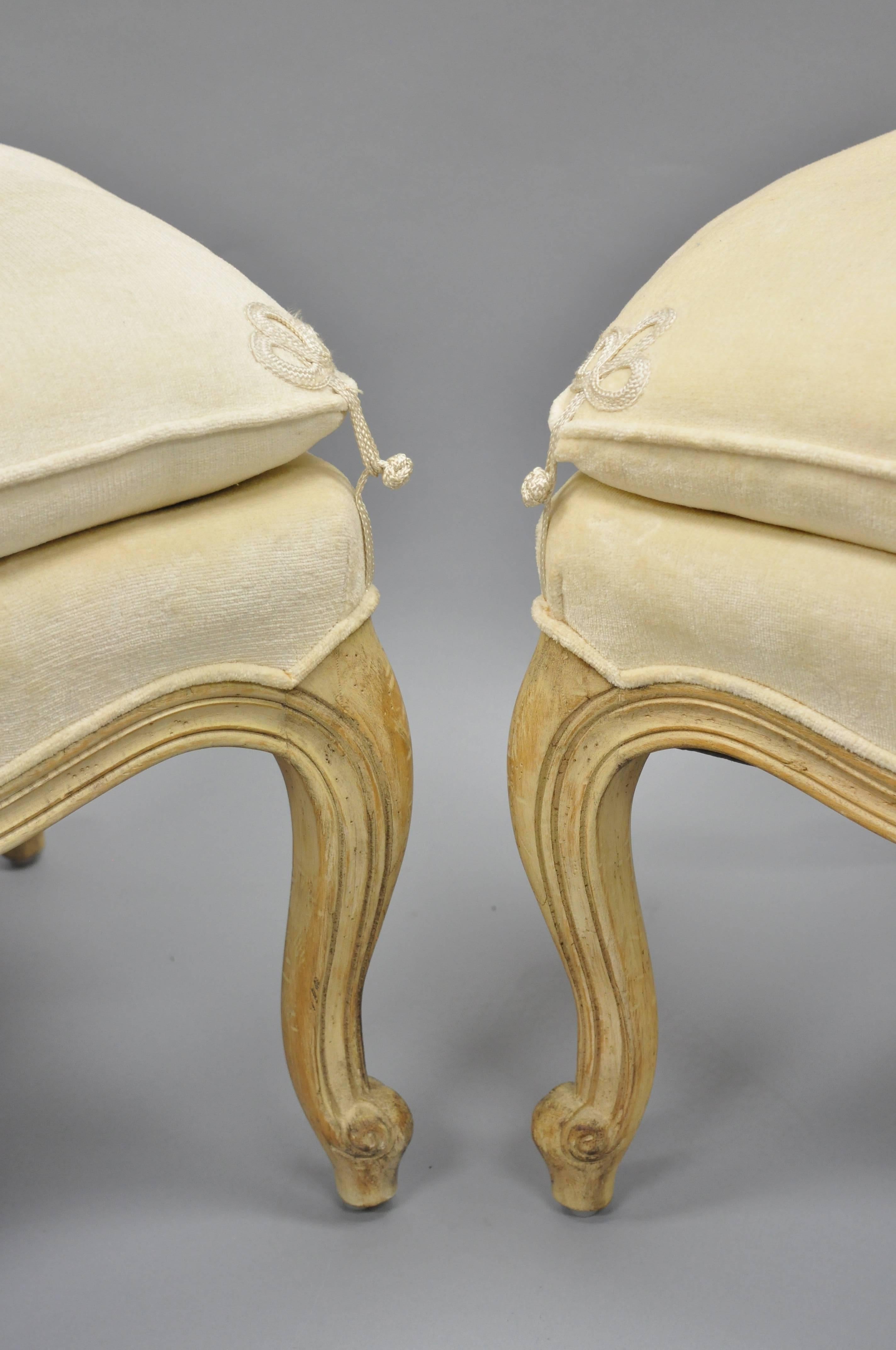 french country ottomans
