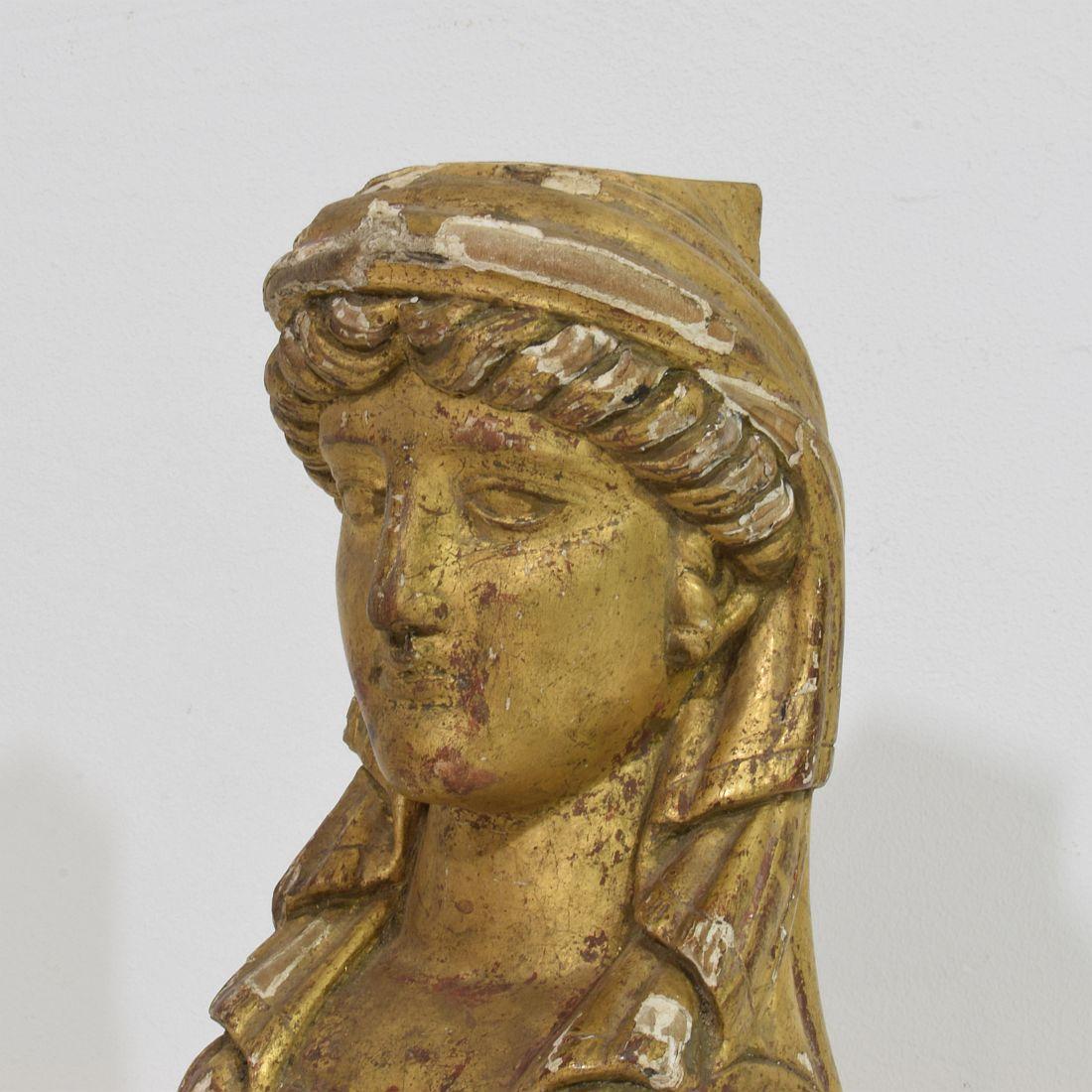 Paar Französisch frühen 19. Jahrhundert Hand geschnitzt Giltwood  Empire-Stil Kopf Ornamente im Angebot 13