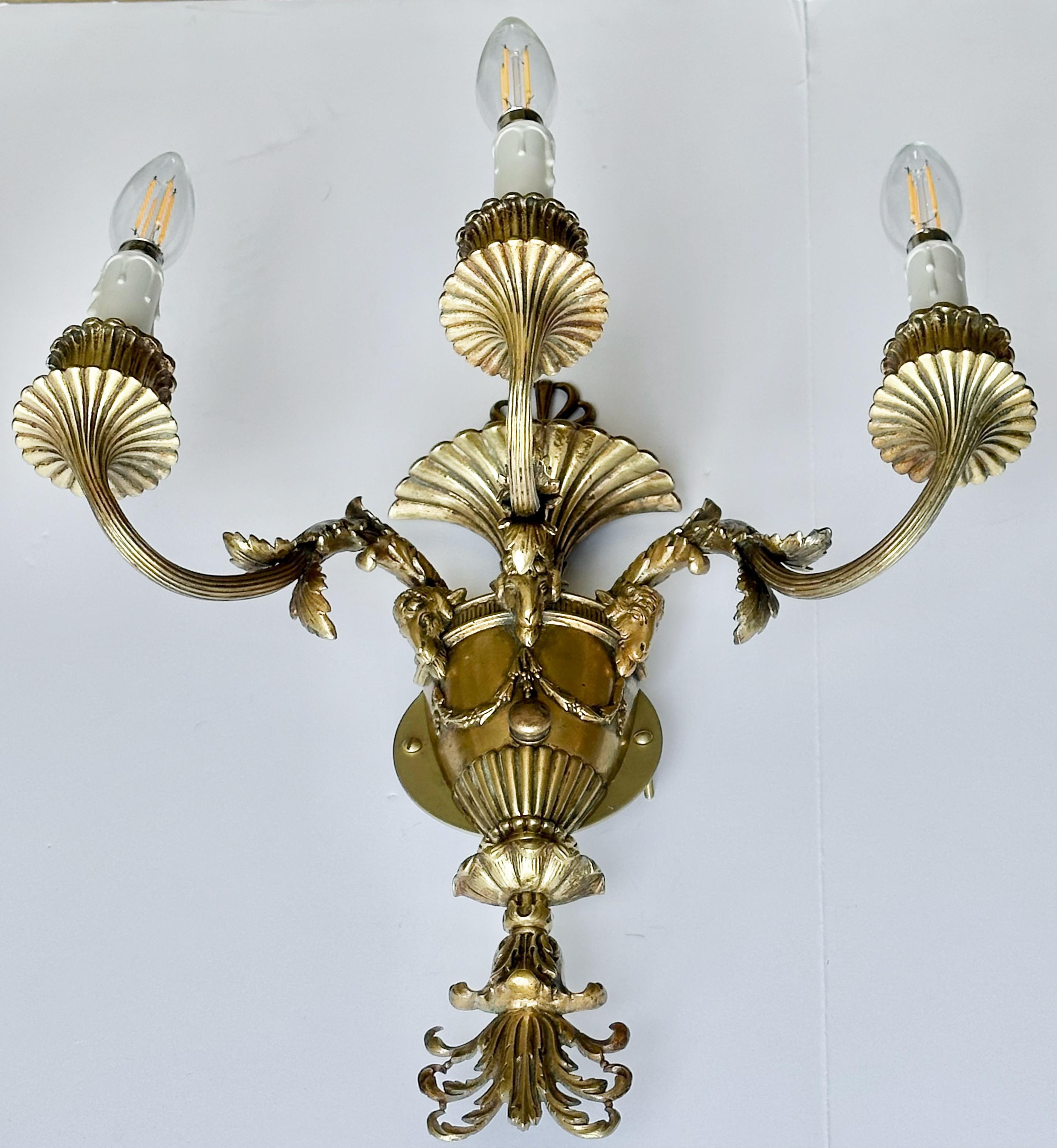 Pair French Empire 3 Arm Rams Head Wall Sconces Bon état - En vente à Palm Springs, CA