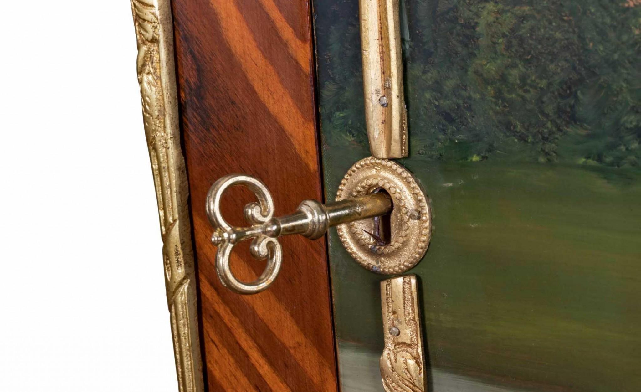 Legno Coppia di armadi impero francesi - Commodes Vernis Martin dipinti in vendita