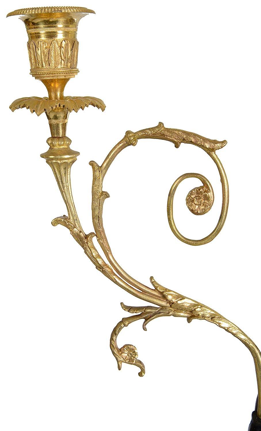 Bronze Paire de candélabres Empire français, vers 1800 en vente