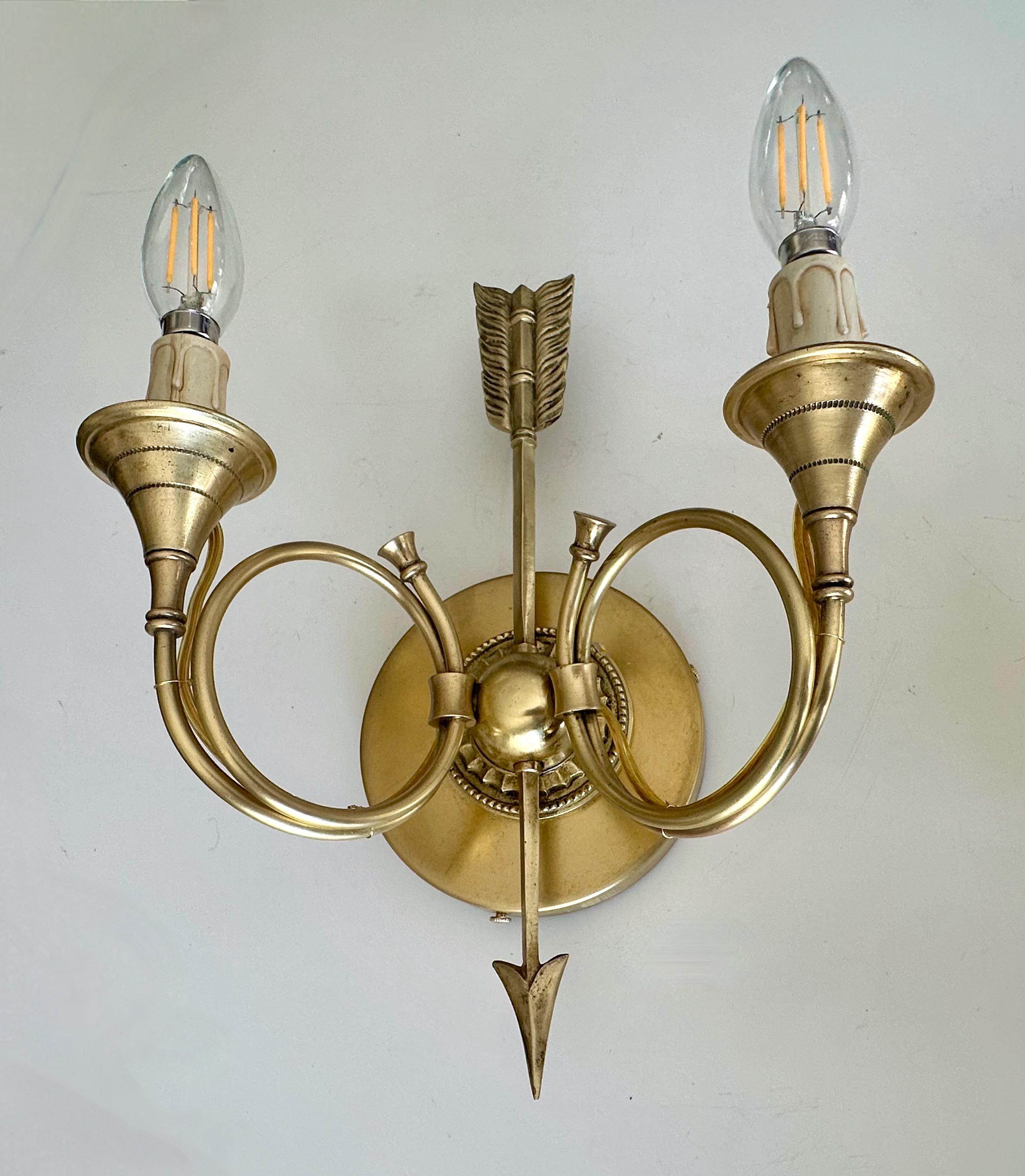 Paire d'appliques murales en corne de flèche de style Empire français en vente 1