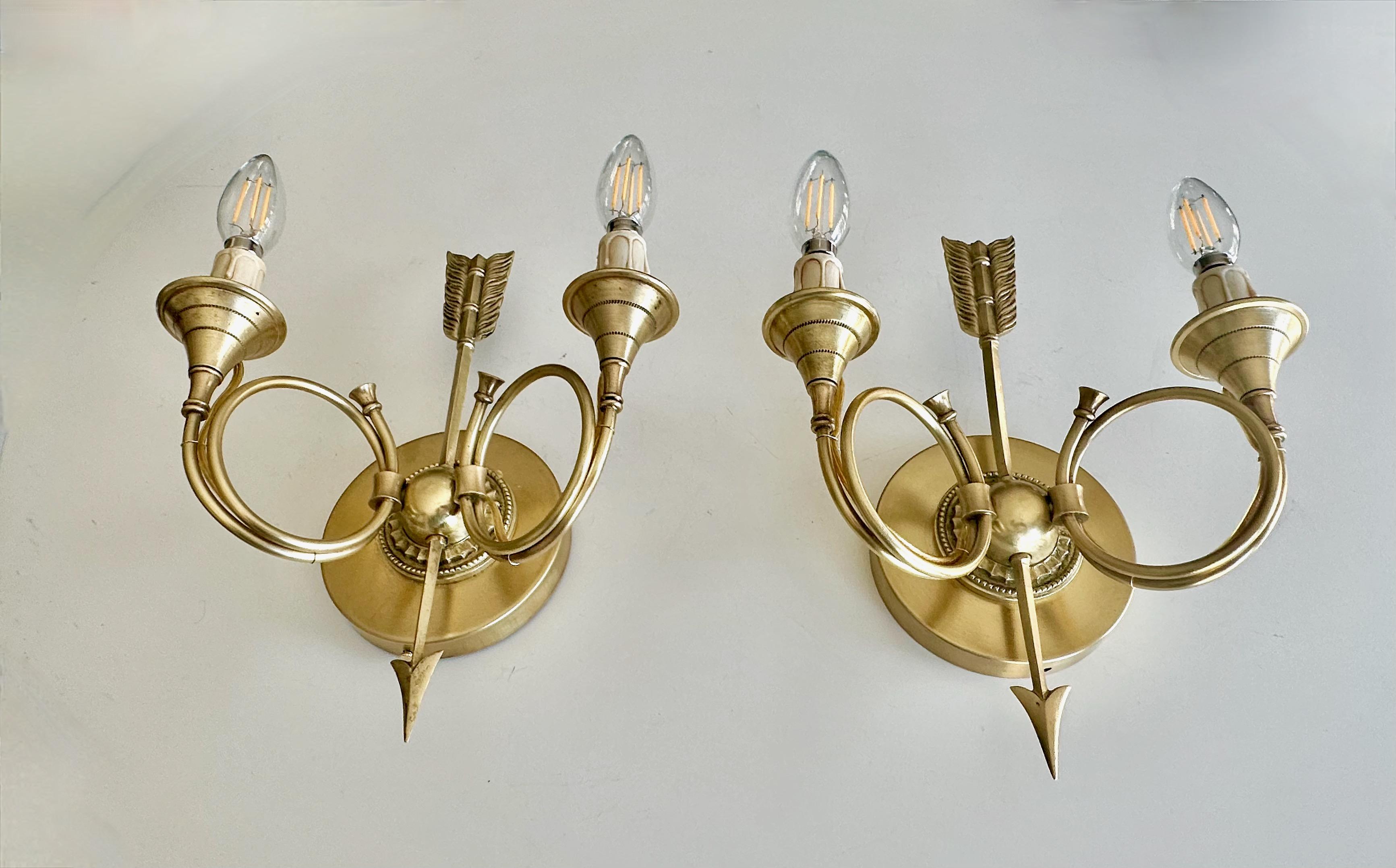 Paire d'appliques murales en corne de flèche de style Empire français en vente 2