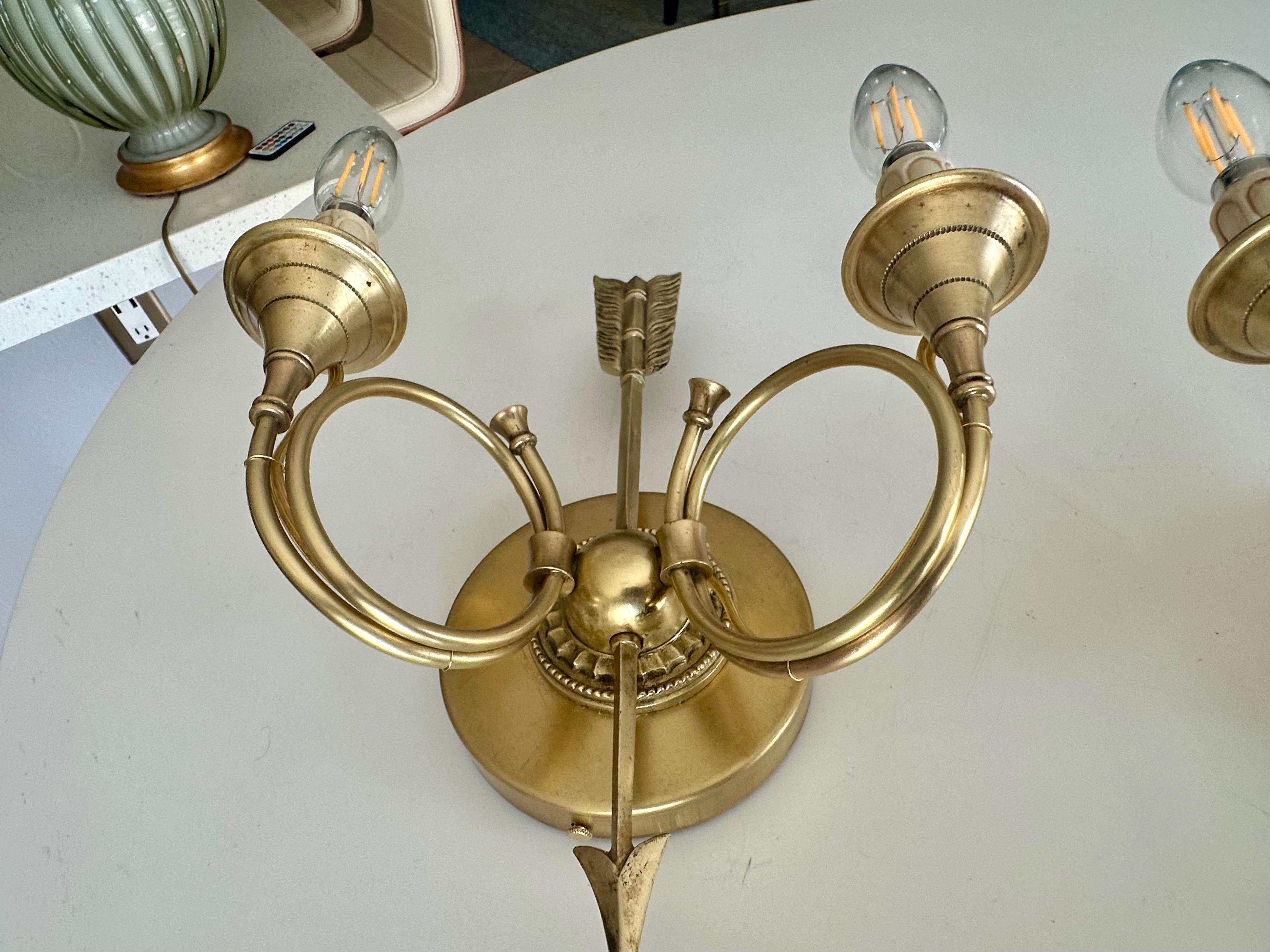 Paire d'appliques murales en corne de flèche de style Empire français en vente 3