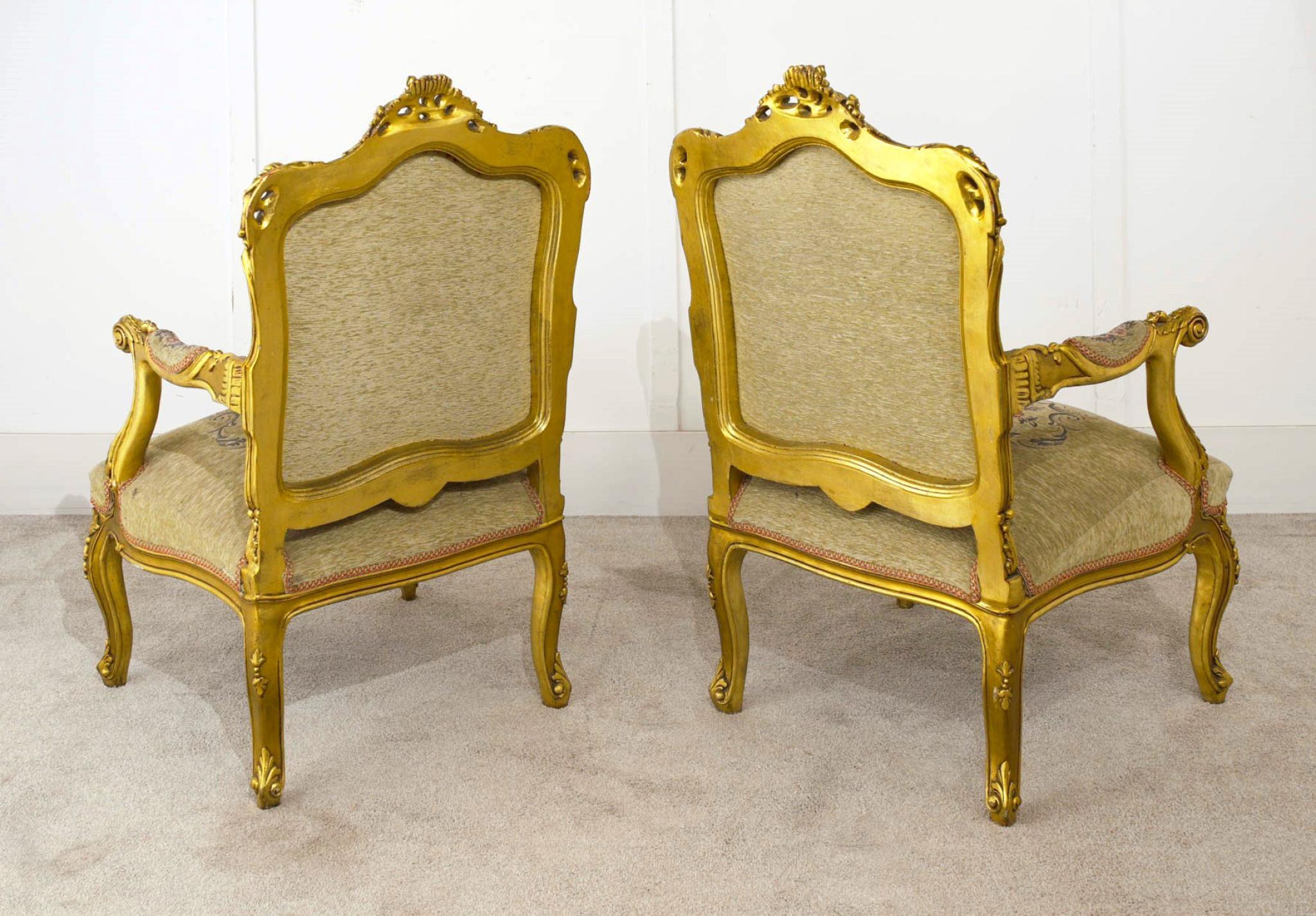 Coppia di sedie dorate francesi Antique Fauteuils In condizioni buone in vendita a Potters Bar, GB