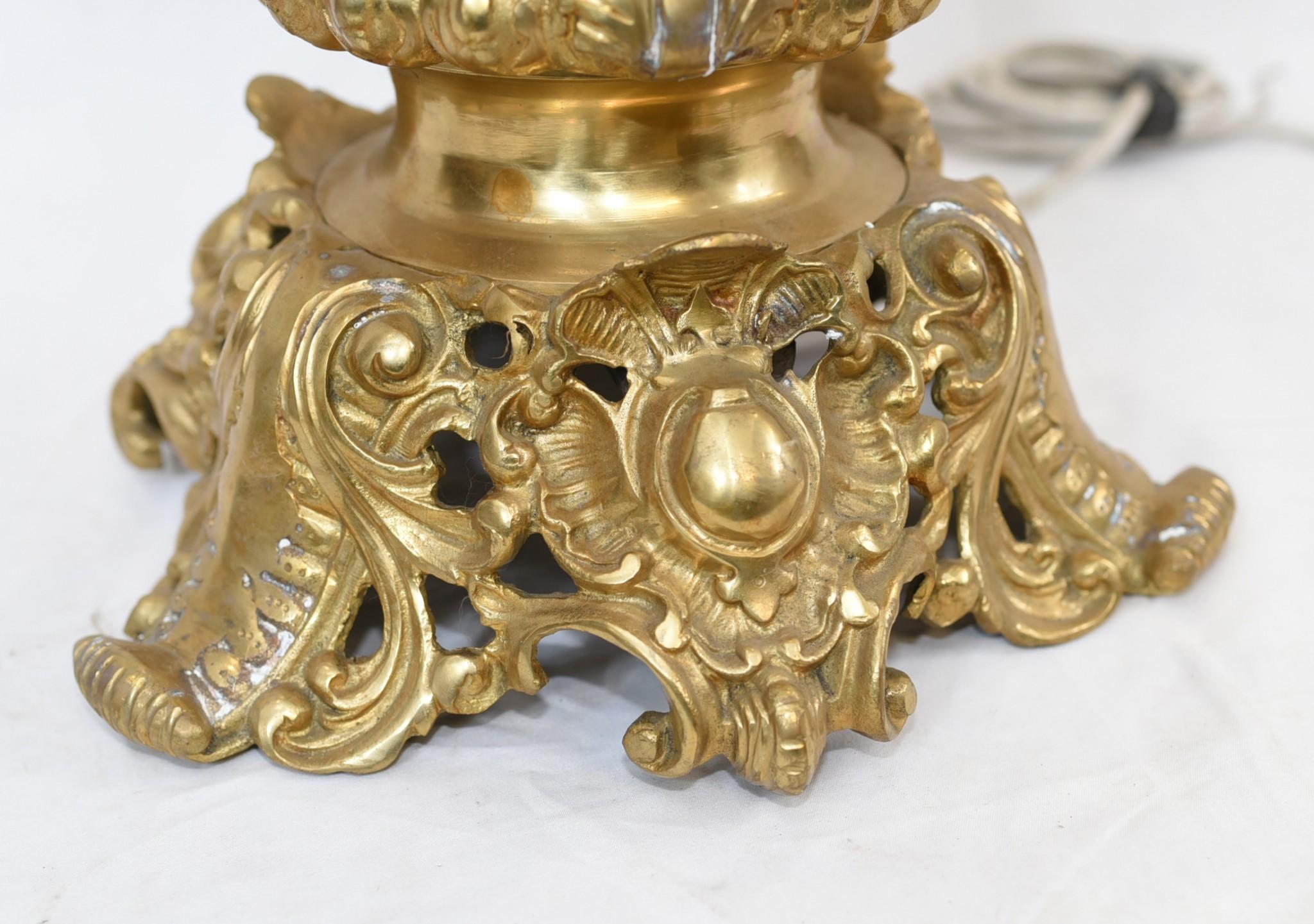 Pareja de lámparas doradas francesas Lámparas de mesa imperio en Bueno estado para la venta en Potters Bar, GB