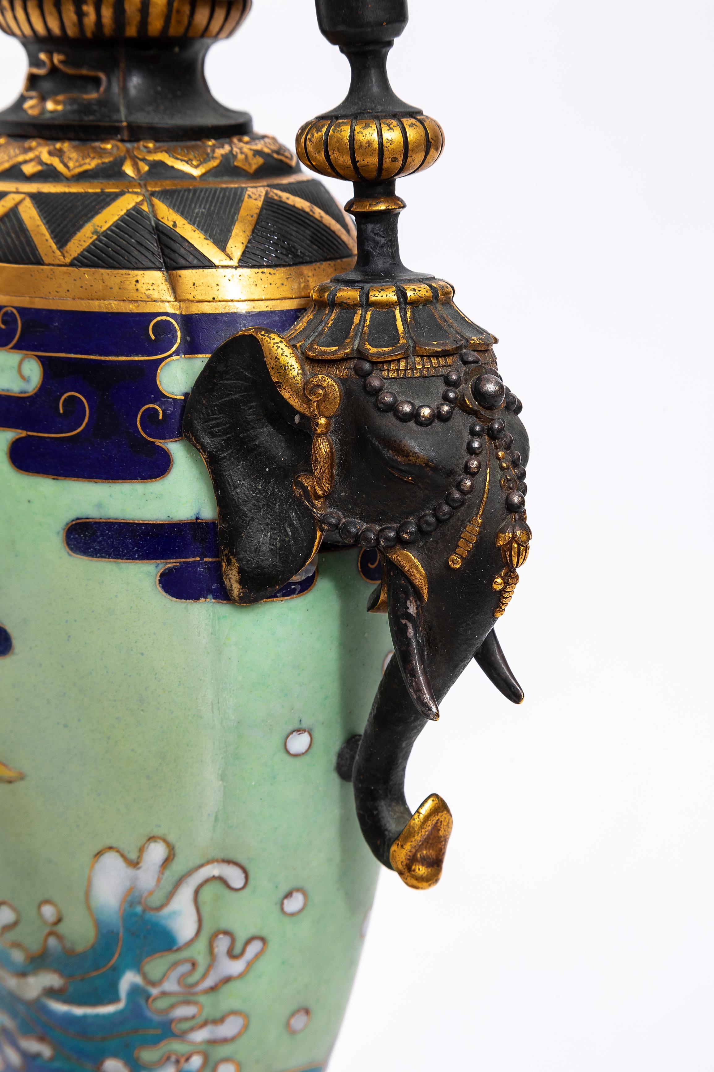 Coppia di vasi francesi Japonisme in bronzo patinato e cloisonné Christofle & Cie in vendita 3