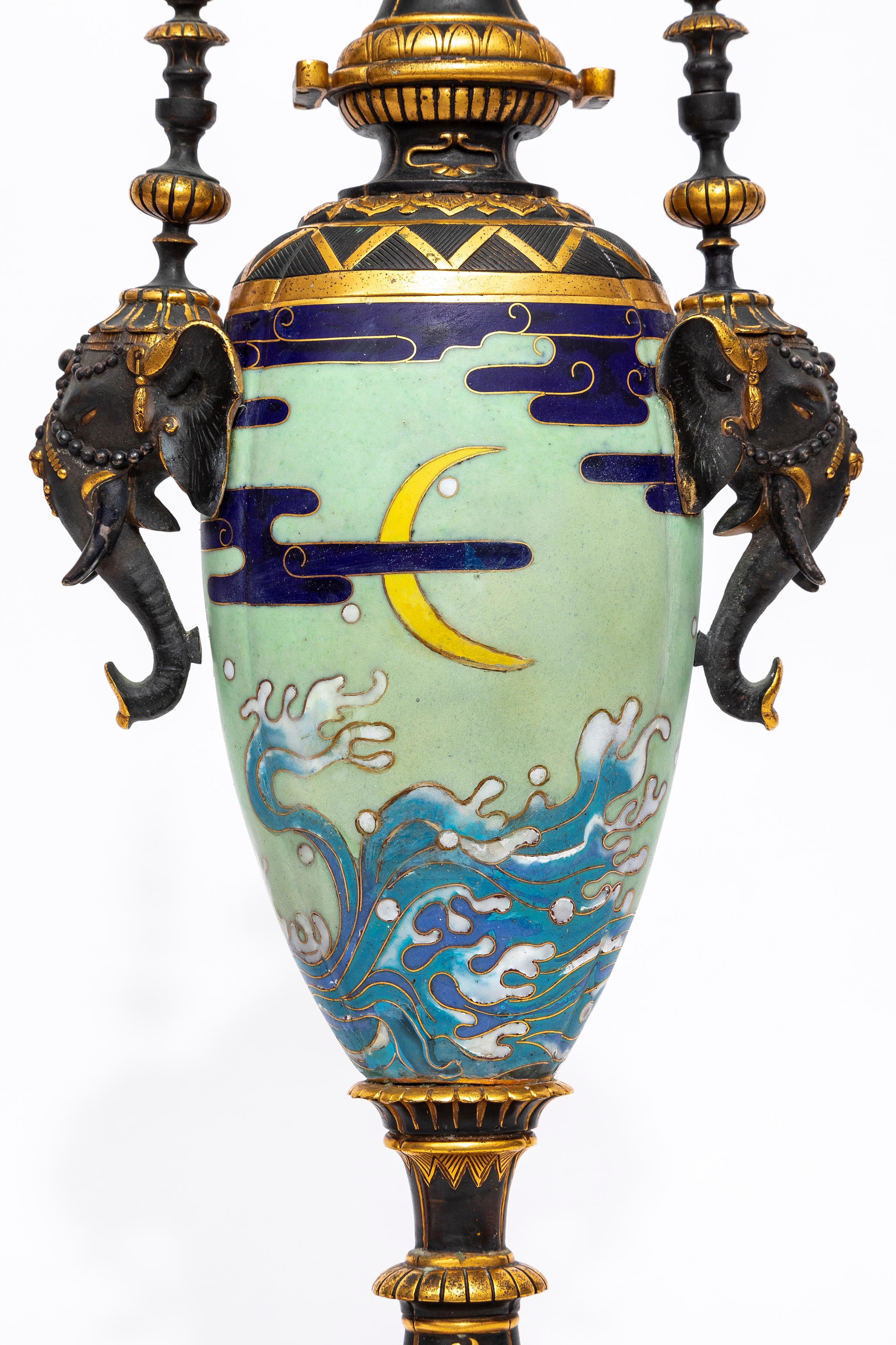 Bronzo Coppia di vasi francesi Japonisme in bronzo patinato e cloisonné Christofle & Cie in vendita