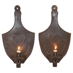 Paire d'appliques murales en fer françaises de la fin du XVIIIe siècle et du début du XIXe siècle