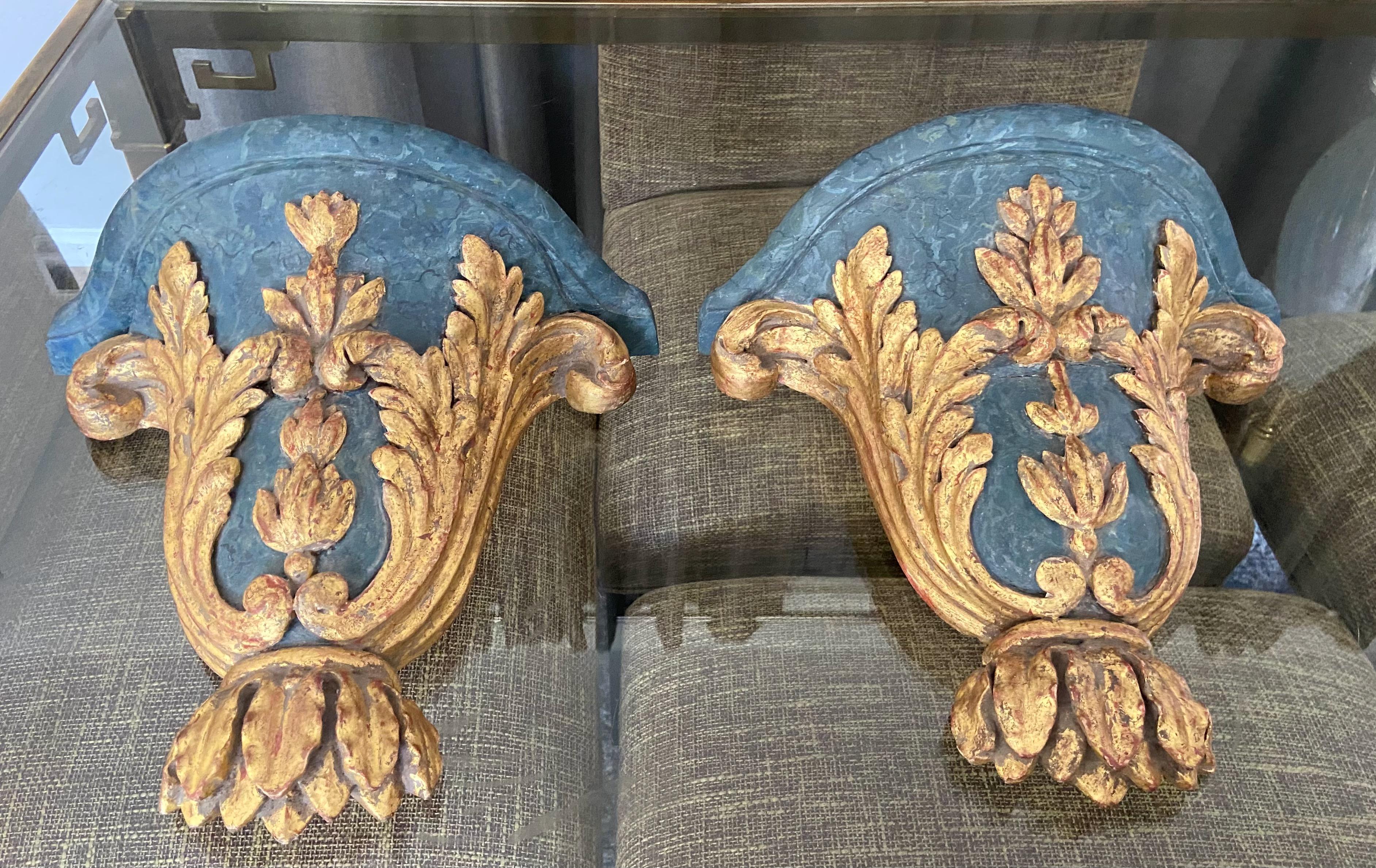 Pair French Louis XV Giltwood Wall Brackets  In Good Condition For Sale In Palm Springs, CA