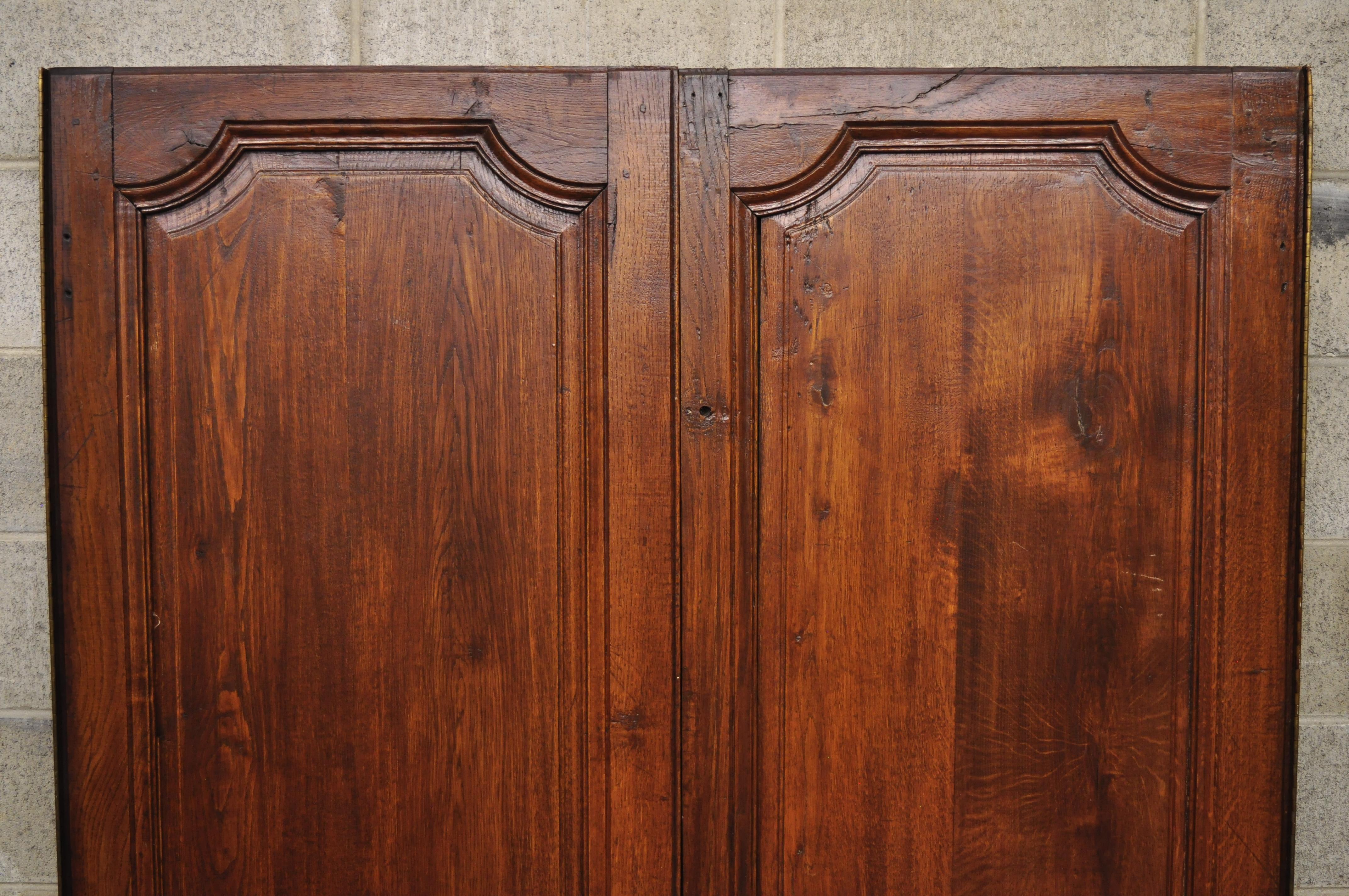 French Provincial Pair of Louis XVI Oak Interior Double Doors with Bronze Rococo Door Knob ‘B’