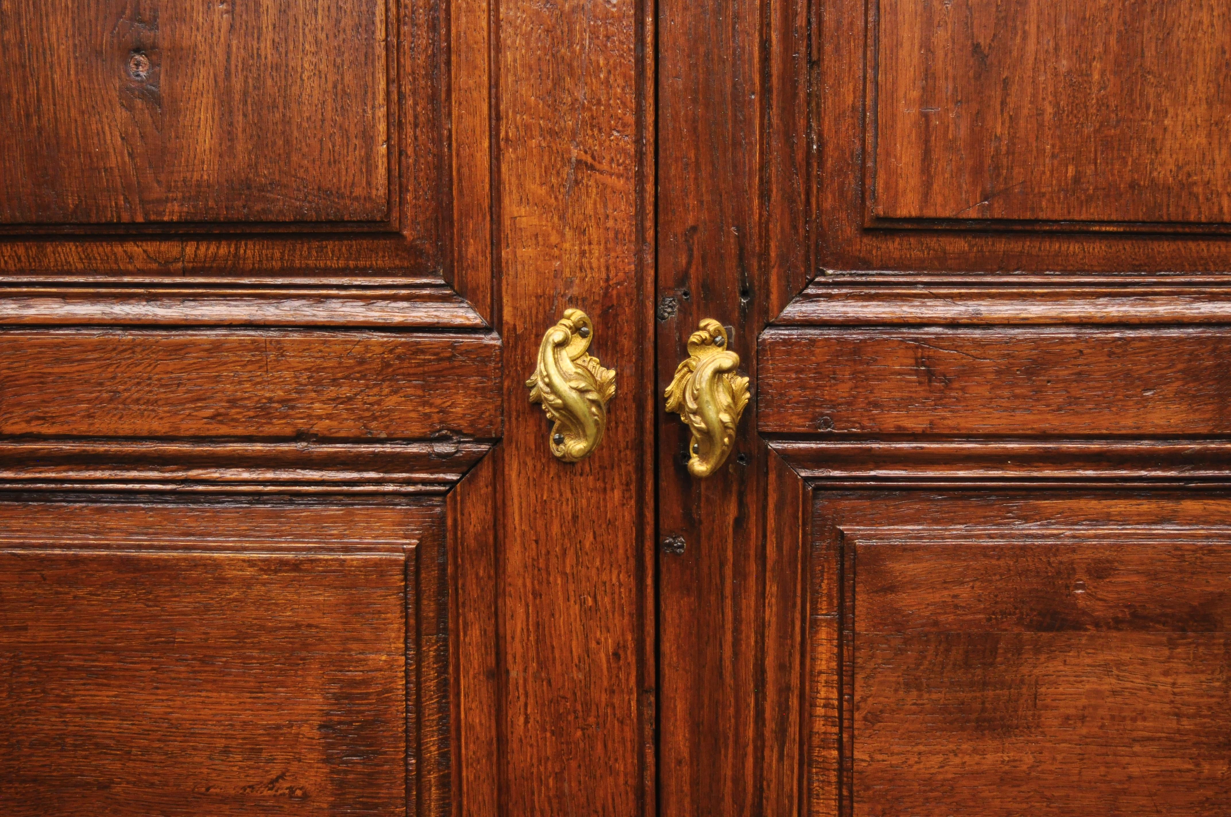 19th Century Pair of Louis XVI Oak Interior Double Doors with Bronze Rococo Door Knob ‘B’