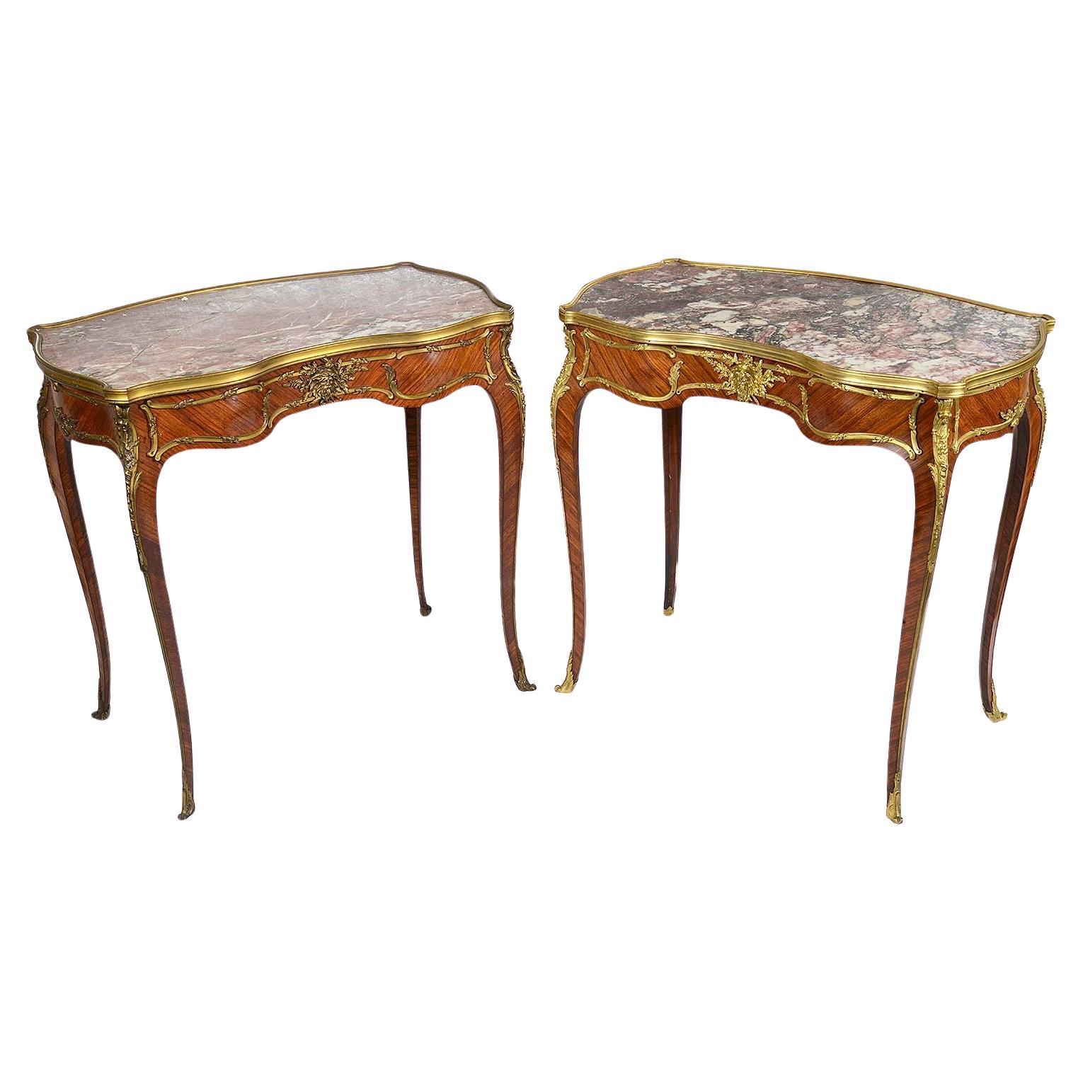 Paire de tables d'appoint françaises de style Louis XVI, signées F. Linke. en vente