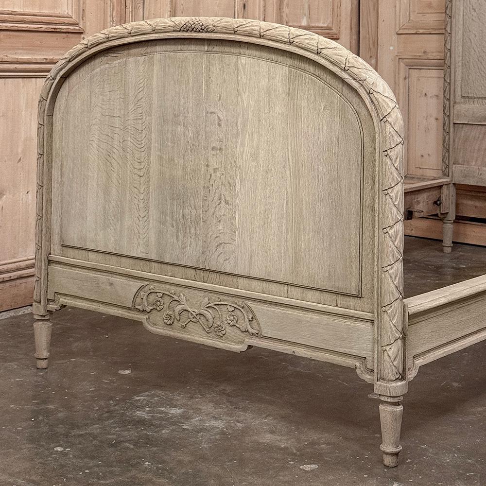Pair French Louis XVI Twin Beds in Stripped Oak For Sale 1