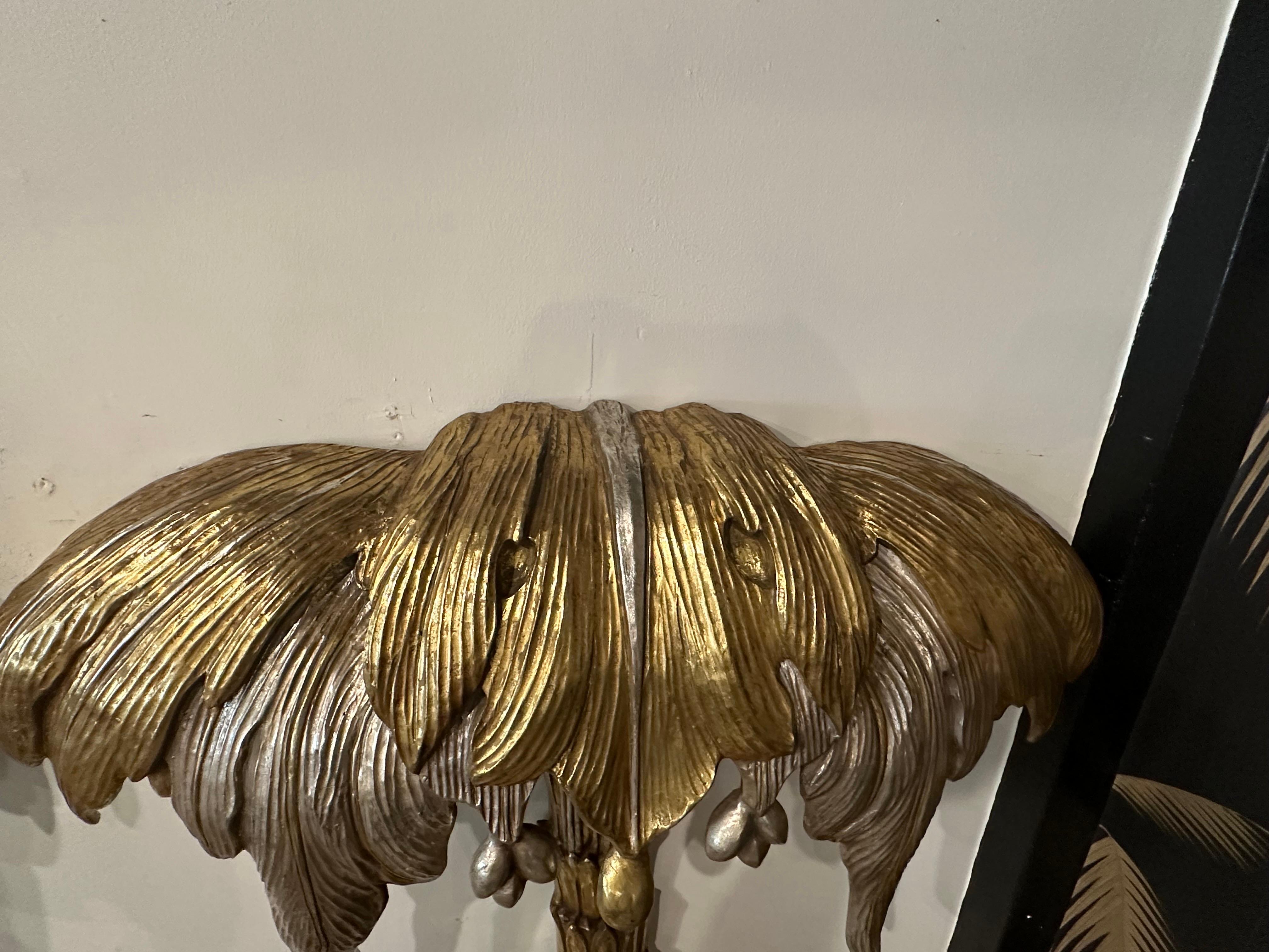  Paar französische Maison Jansen-Wandleuchten, Palmenbaum, Gold, Silber, vergoldet (Mitte des 20. Jahrhunderts) im Angebot