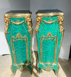 Coppia di piedistalli francesi in malachite Napoleone III Revival A Link