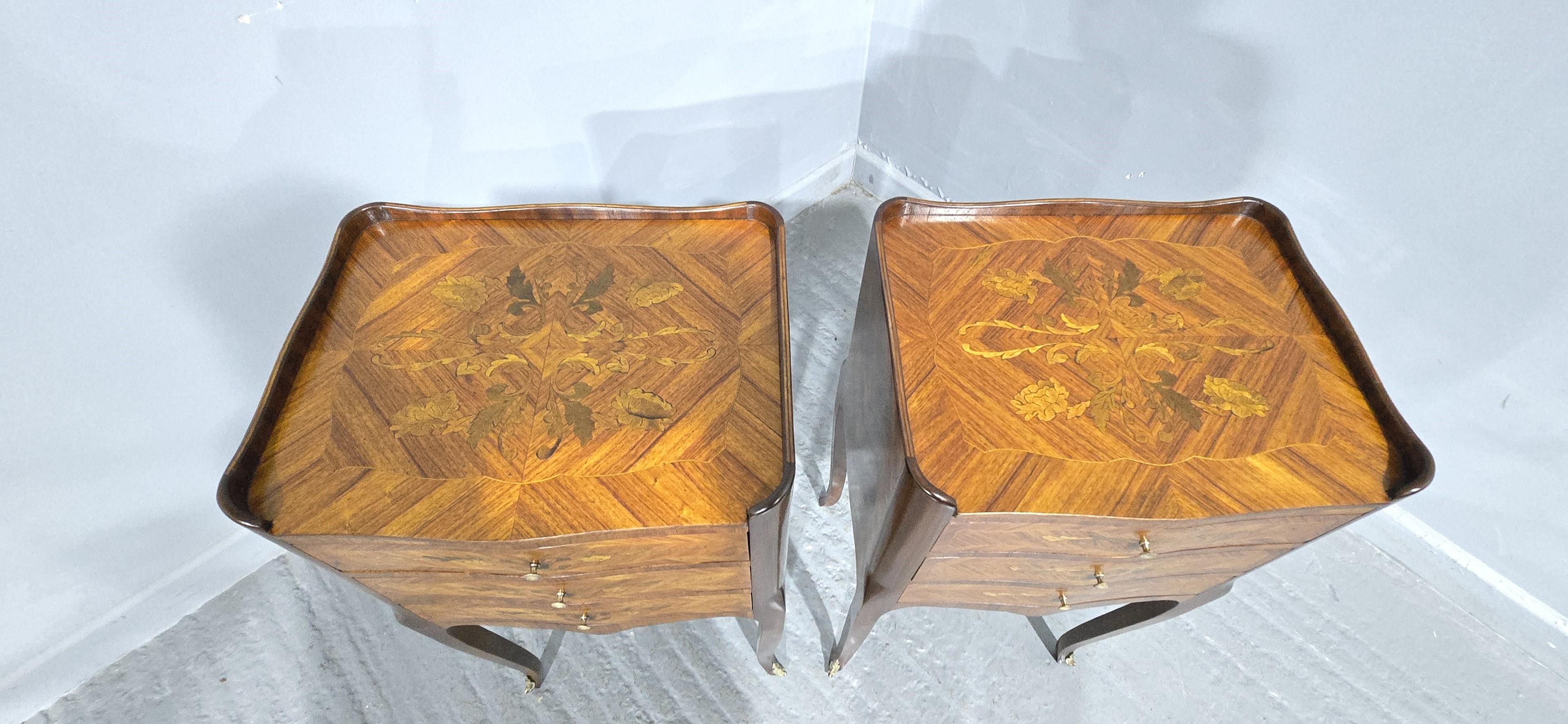 Coppia di cassettiere da letto francesi intarsiate In condizioni ottime a Swadlincote, GB