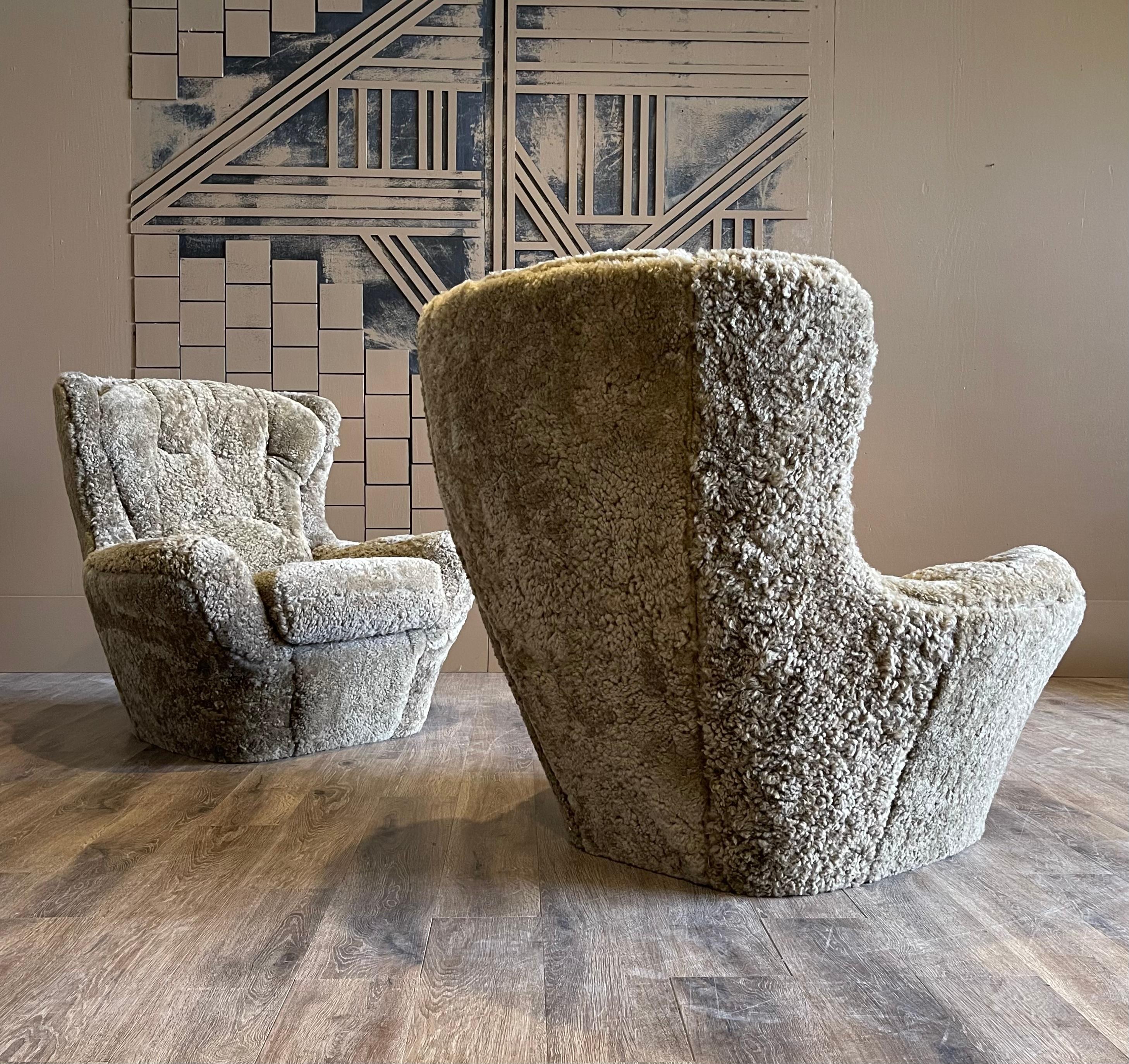 Scandinavian Modern Pair French MCM Steiner Knoll Lounge Chairs in Sheepskin / Shearling For Sale
