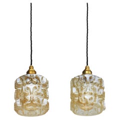 Paire de suspensions en verre ambré du milieu du siècle C1970