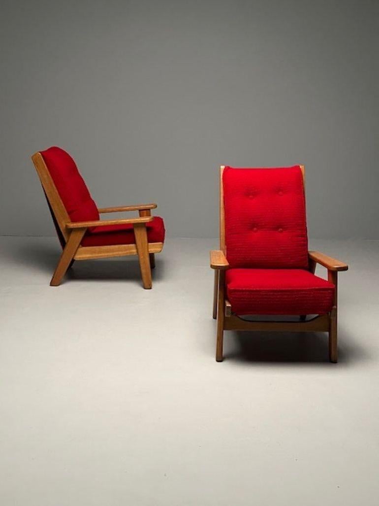 Paire de fauteuils de salon/fauteuils français Pierre Guariche de style mi-siècle moderne, exportés de France en vente 7
