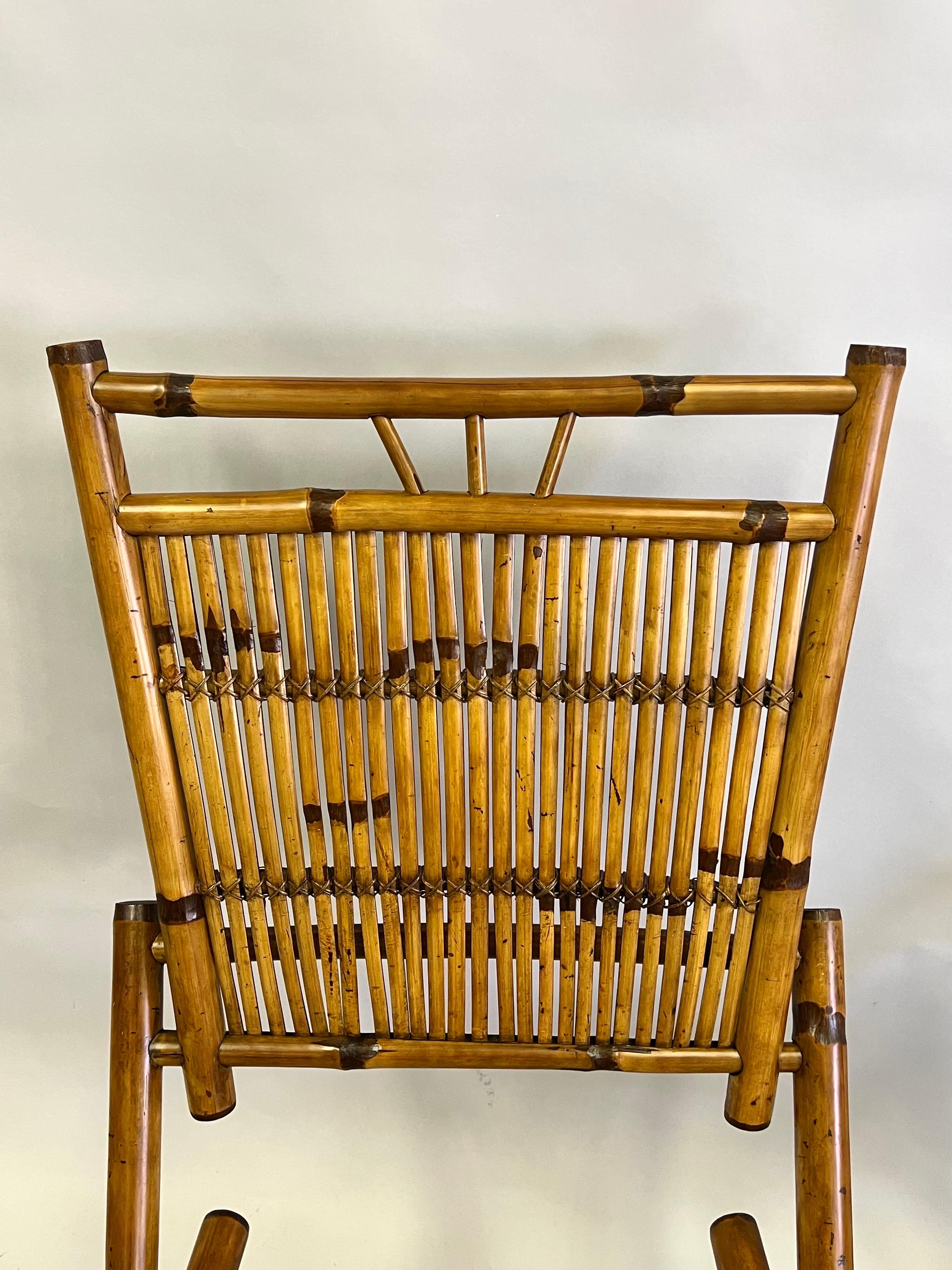 Paire de chaises de salon en bambou et rotin de style moderne et néoclassique français en vente 7