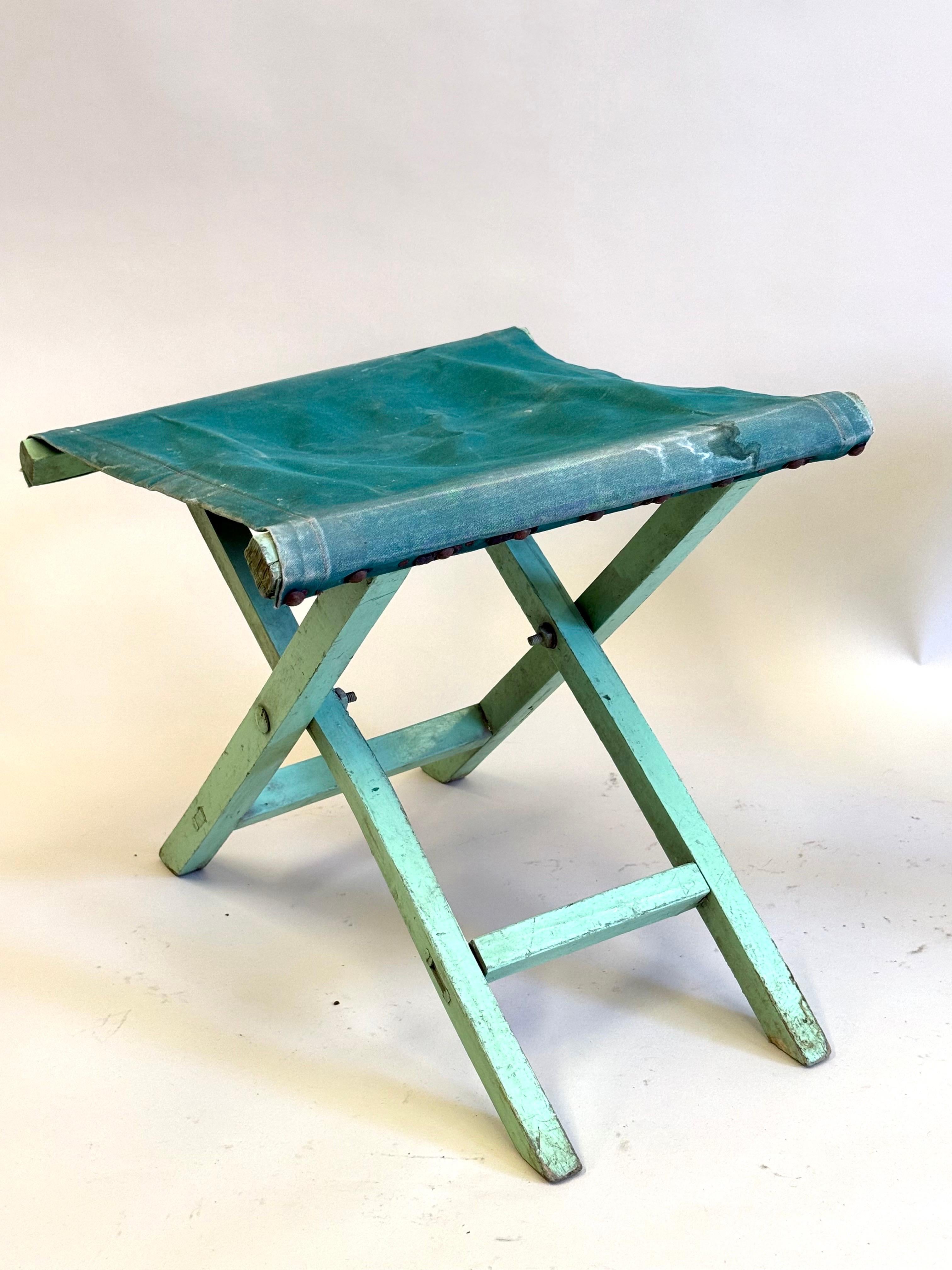 Paar französische moderne neoklassische Hocker / Bänke im Stil von Jean-Michel Frank 1930 im Angebot 2