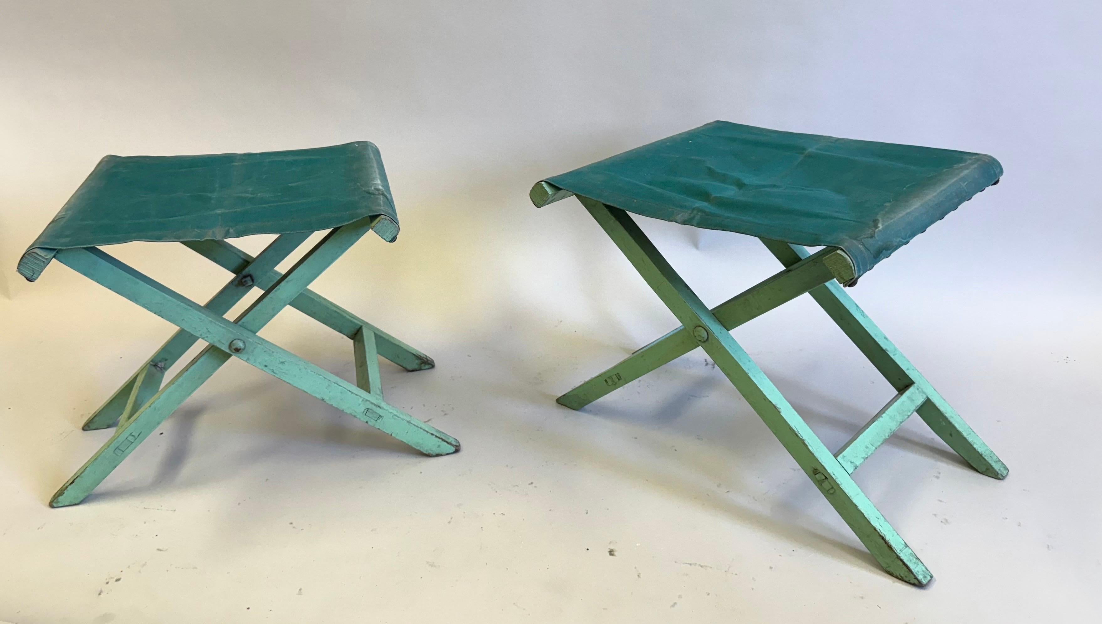 Paar französische moderne neoklassische Hocker / Bänke im Stil von Jean-Michel Frank 1930 (Handgefertigt) im Angebot