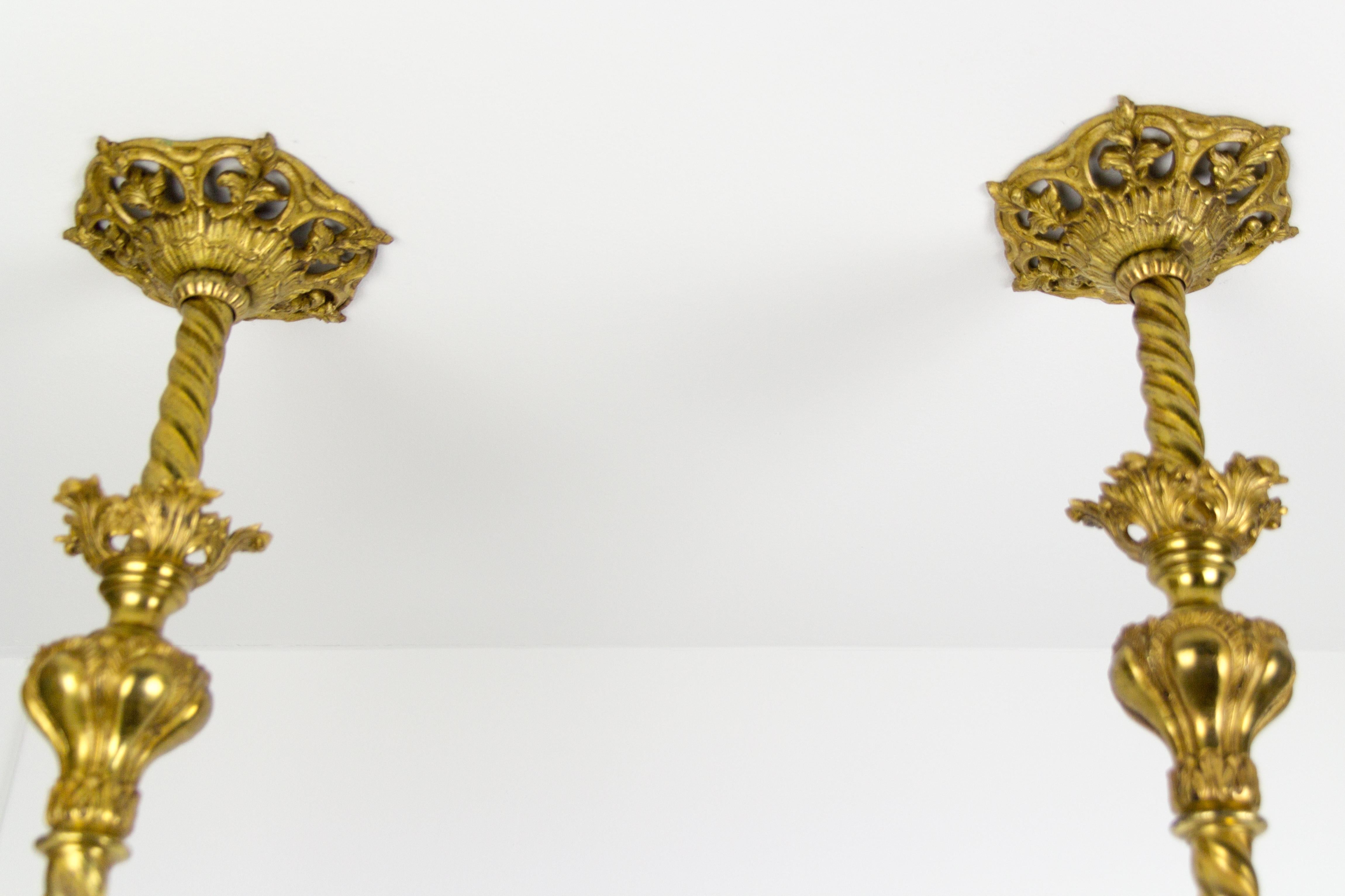 Französische Muller-Strasbourg-Pendelleuchten aus Glas und vergoldeter Bronze, Paar im Angebot 1