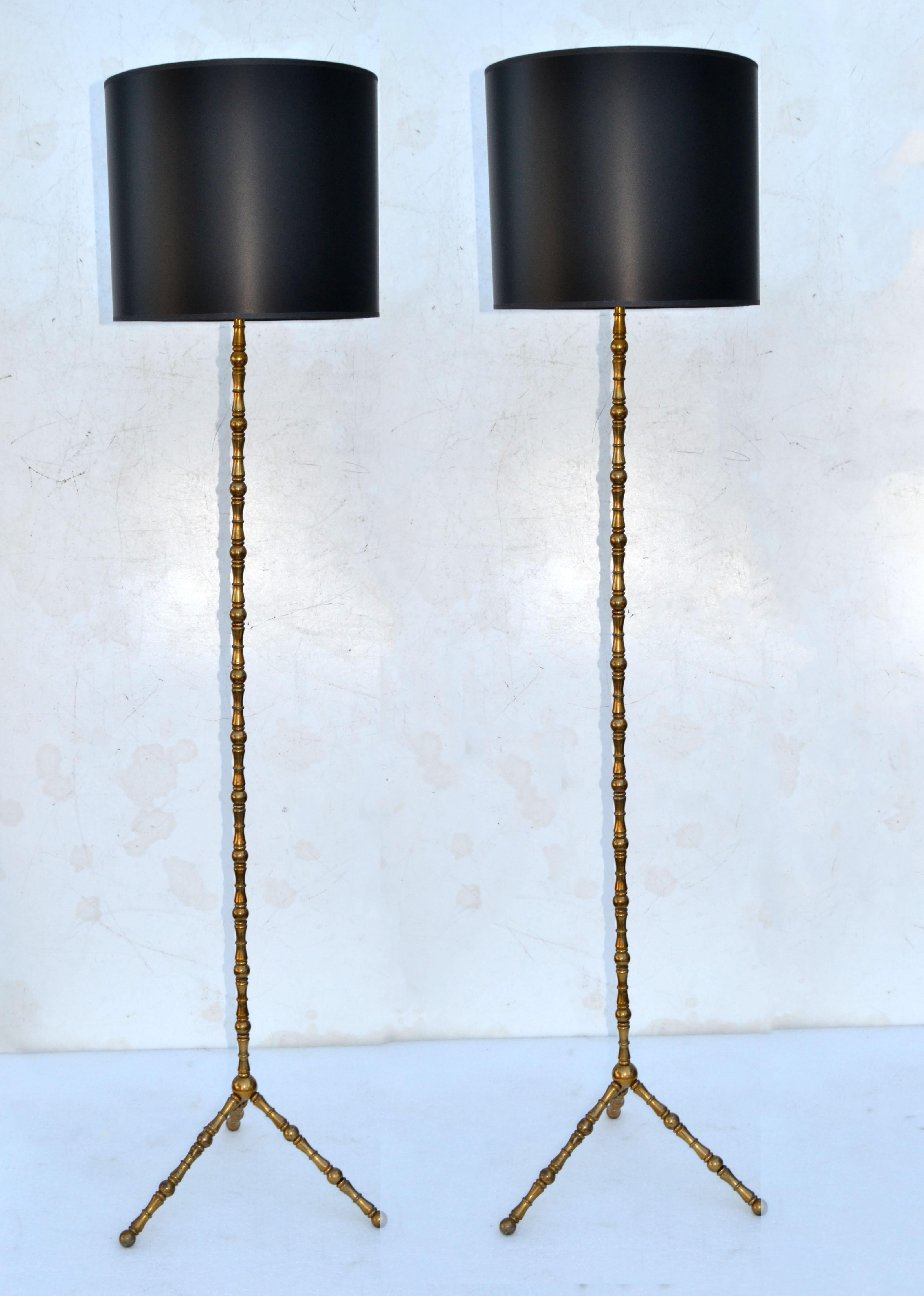 Mid-Century Modern Pair, French Neoclassical Bronze Faux Bamboo & Brass Maison Baguès Floor Lamp For Sale