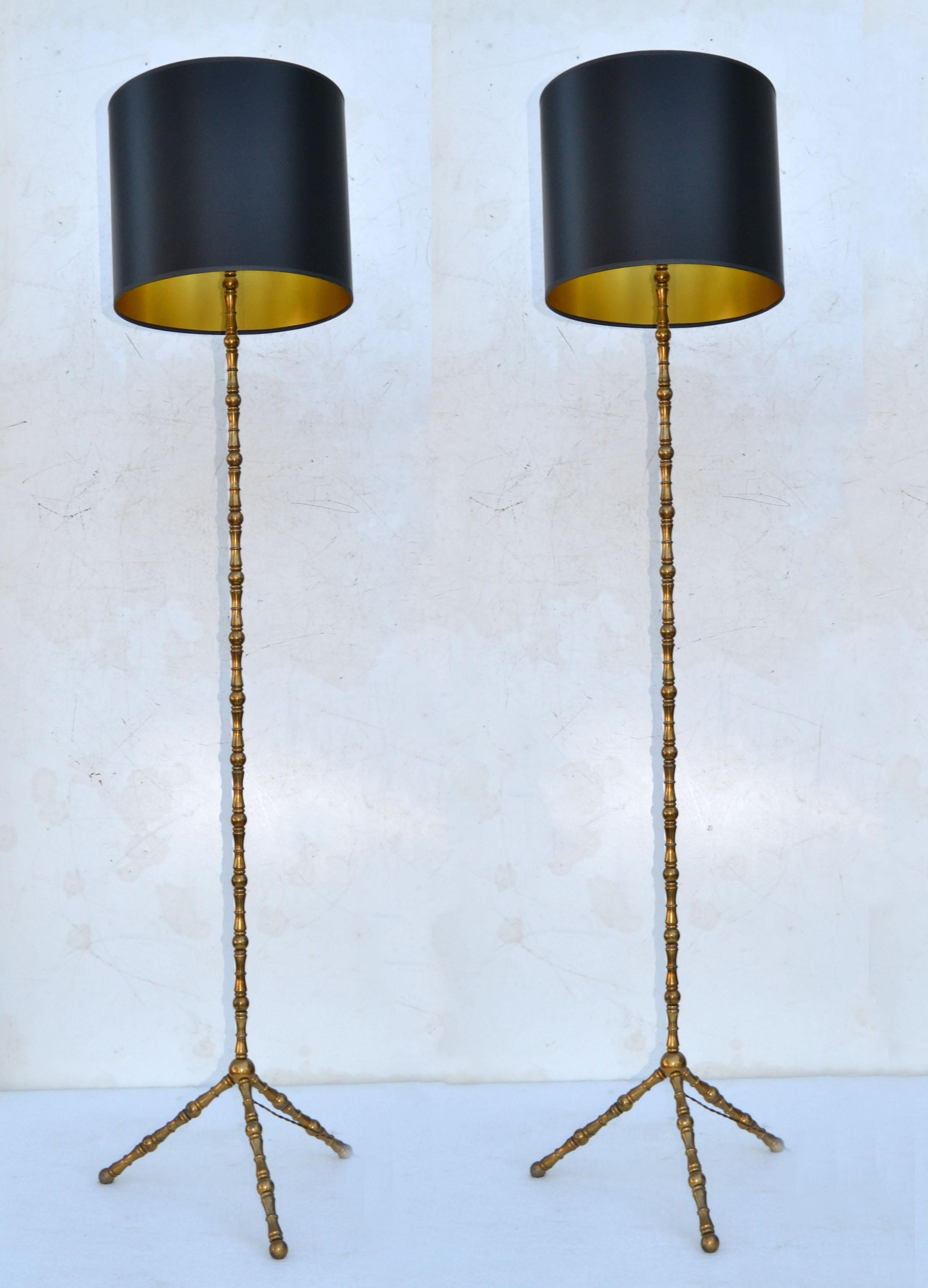 Hand-Crafted Pair, French Neoclassical Bronze Faux Bamboo & Brass Maison Baguès Floor Lamp For Sale