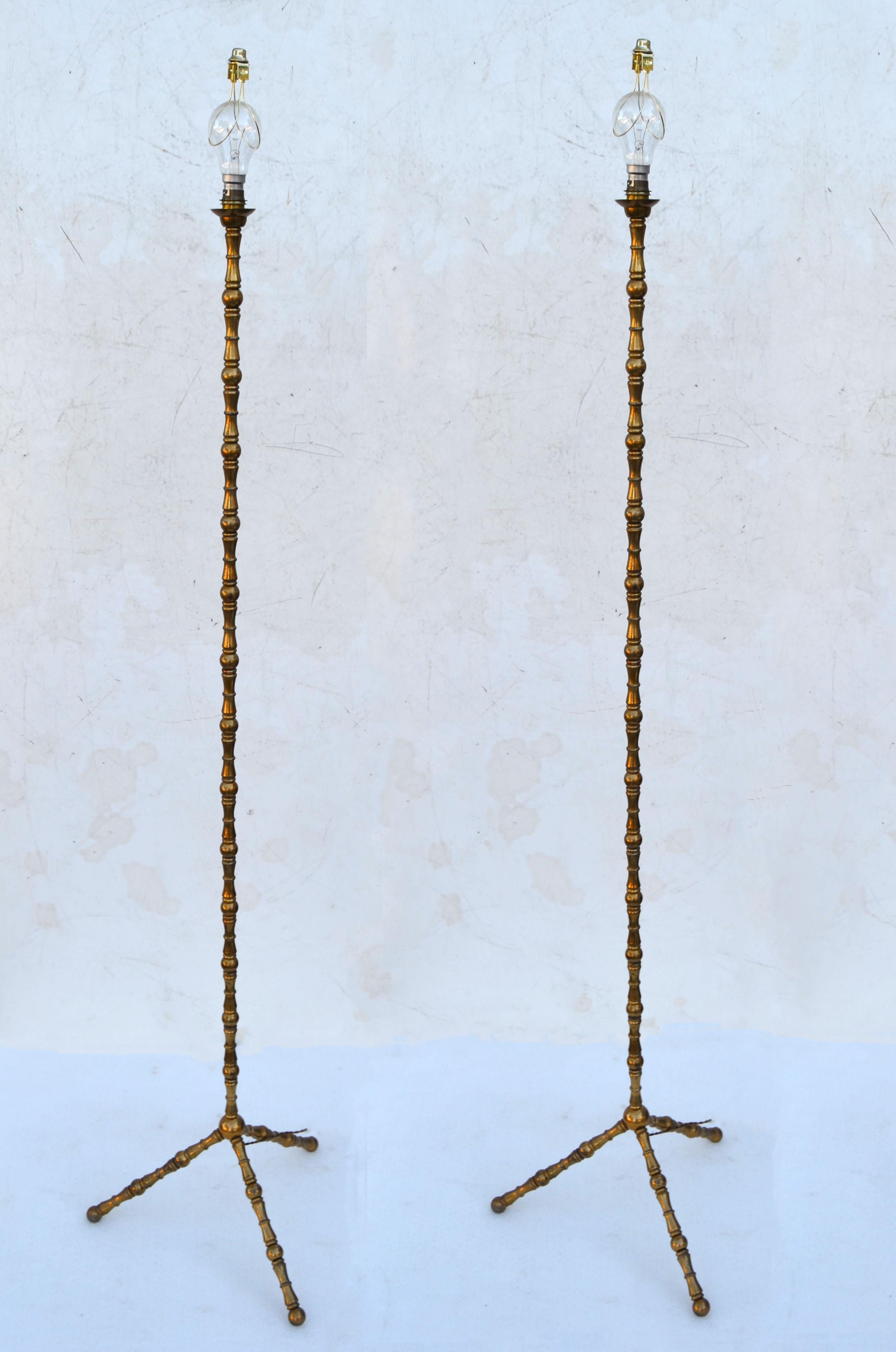 Pair, French Neoclassical Bronze Faux Bamboo & Brass Maison Baguès Floor Lamp In Good Condition For Sale In Miami, FL