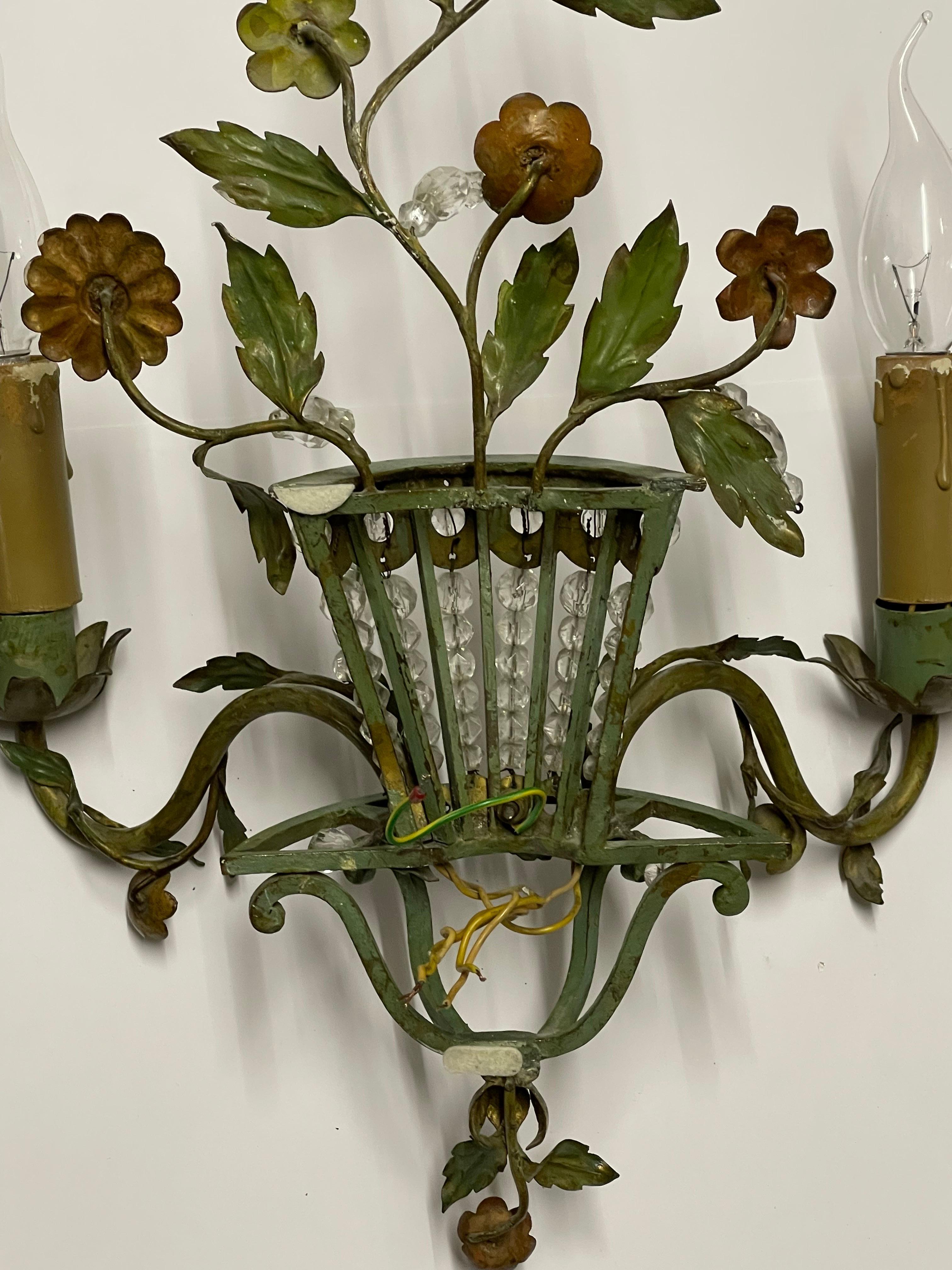 Pair of French Patinated Bronze Flower and Leaves Wall Sconces, circa 1920s For Sale 5