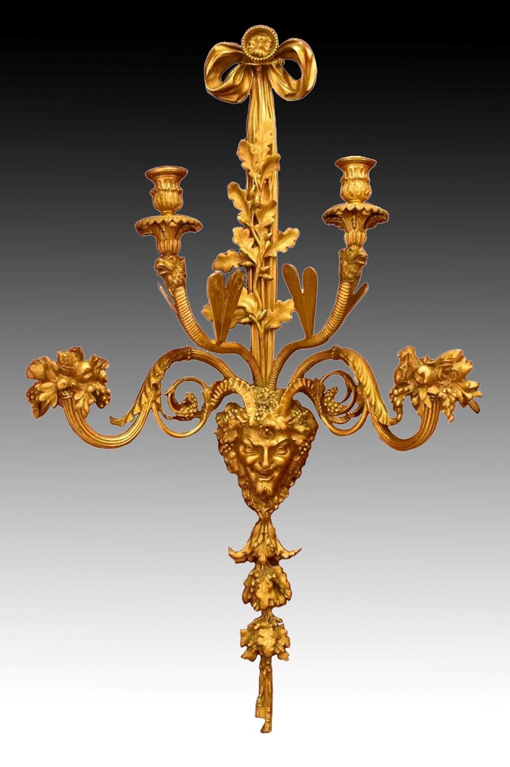 Louis XV Paire d'appliques françaises en bronze doré, XIXe siècle en vente