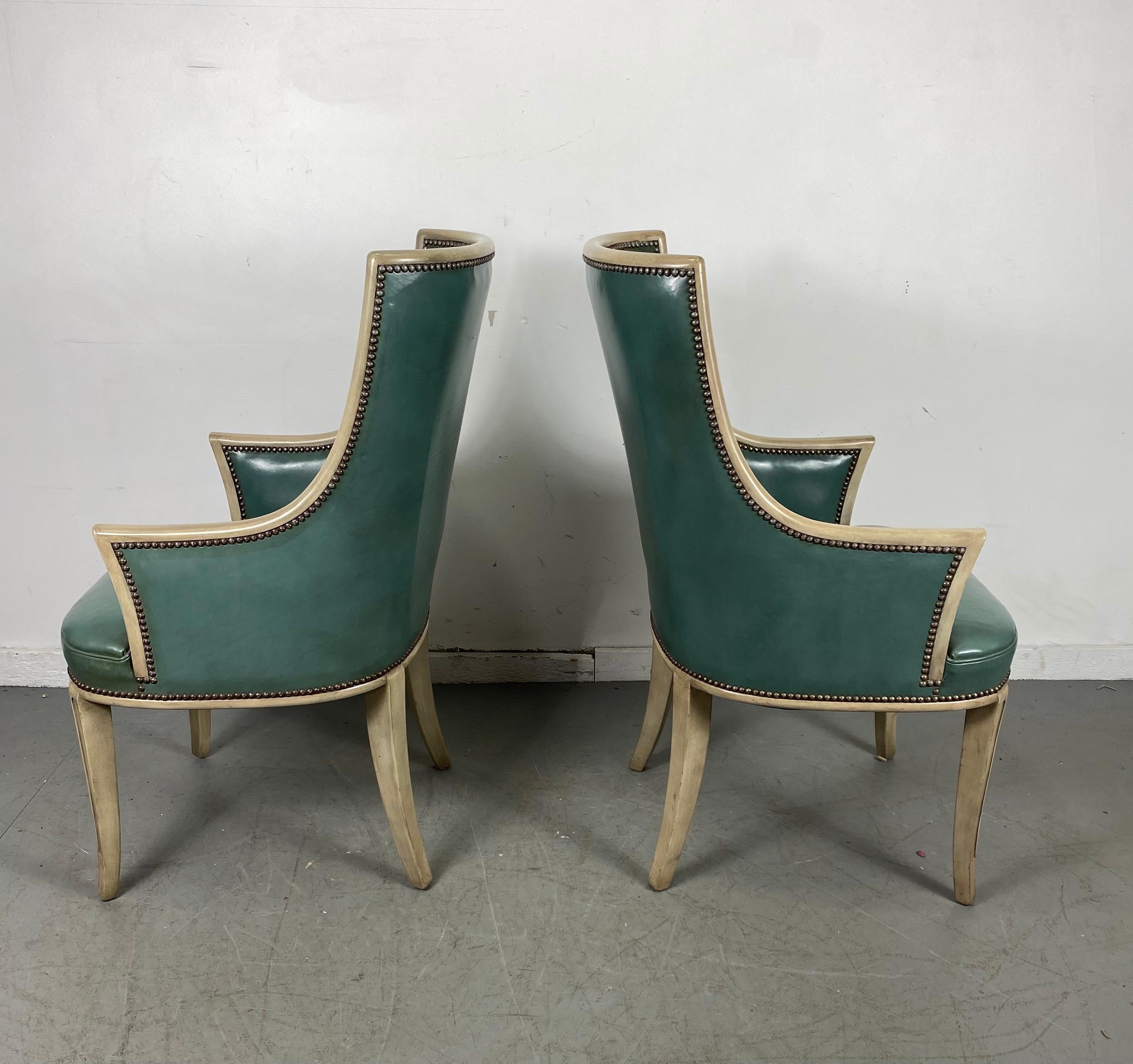 Pair of Regency Leather Arm / Lounge Chairs, Attributed to Baker Furniture Co In Good Condition In Buffalo, NY