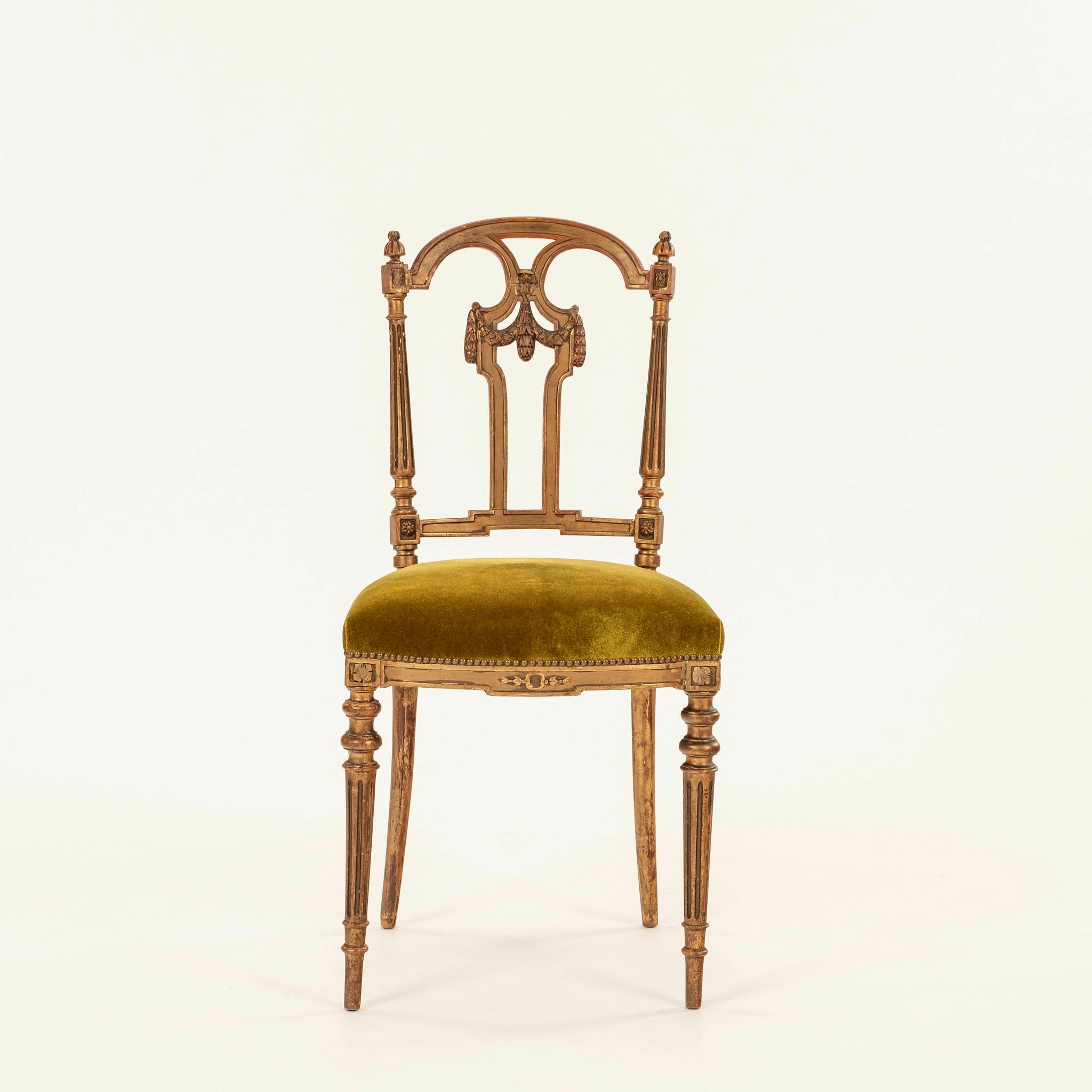 Pareja de Sillones de Música de Terciopelo de Chartreuse Dorado Estilo Regencia Francesa Francés en venta