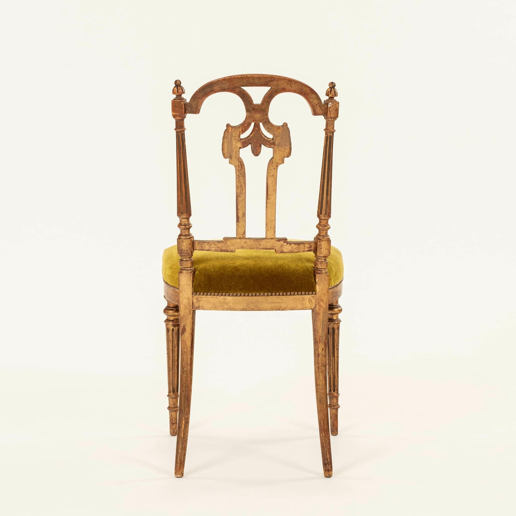 Pareja de Sillones de Música de Terciopelo de Chartreuse Dorado Estilo Regencia Francesa siglo XX en venta