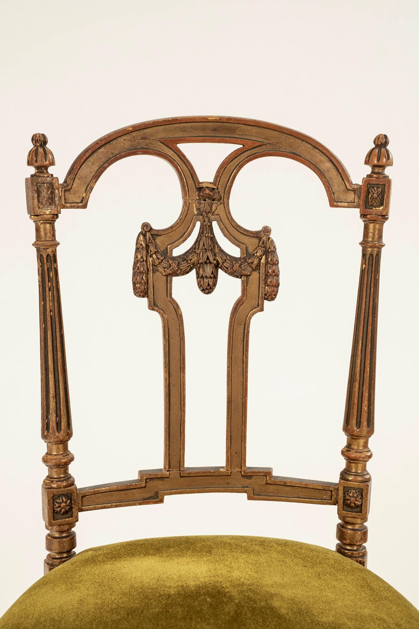 Pareja de Sillones de Música de Terciopelo de Chartreuse Dorado Estilo Regencia Francesa en venta 1