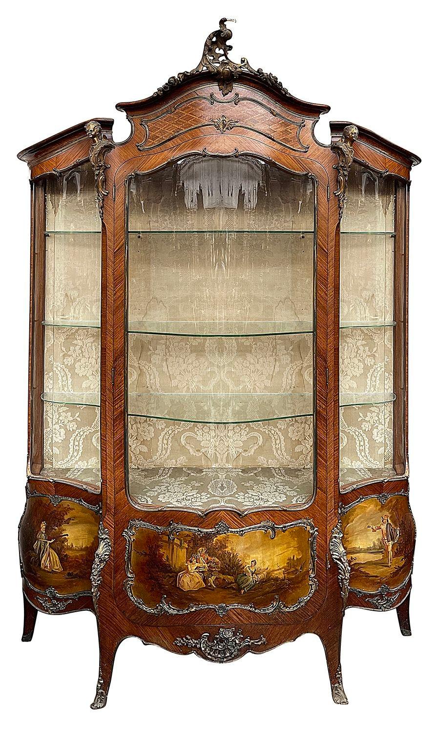 Louis XVI Paire de vitrines françaises Verne Martin, vers 1890. en vente