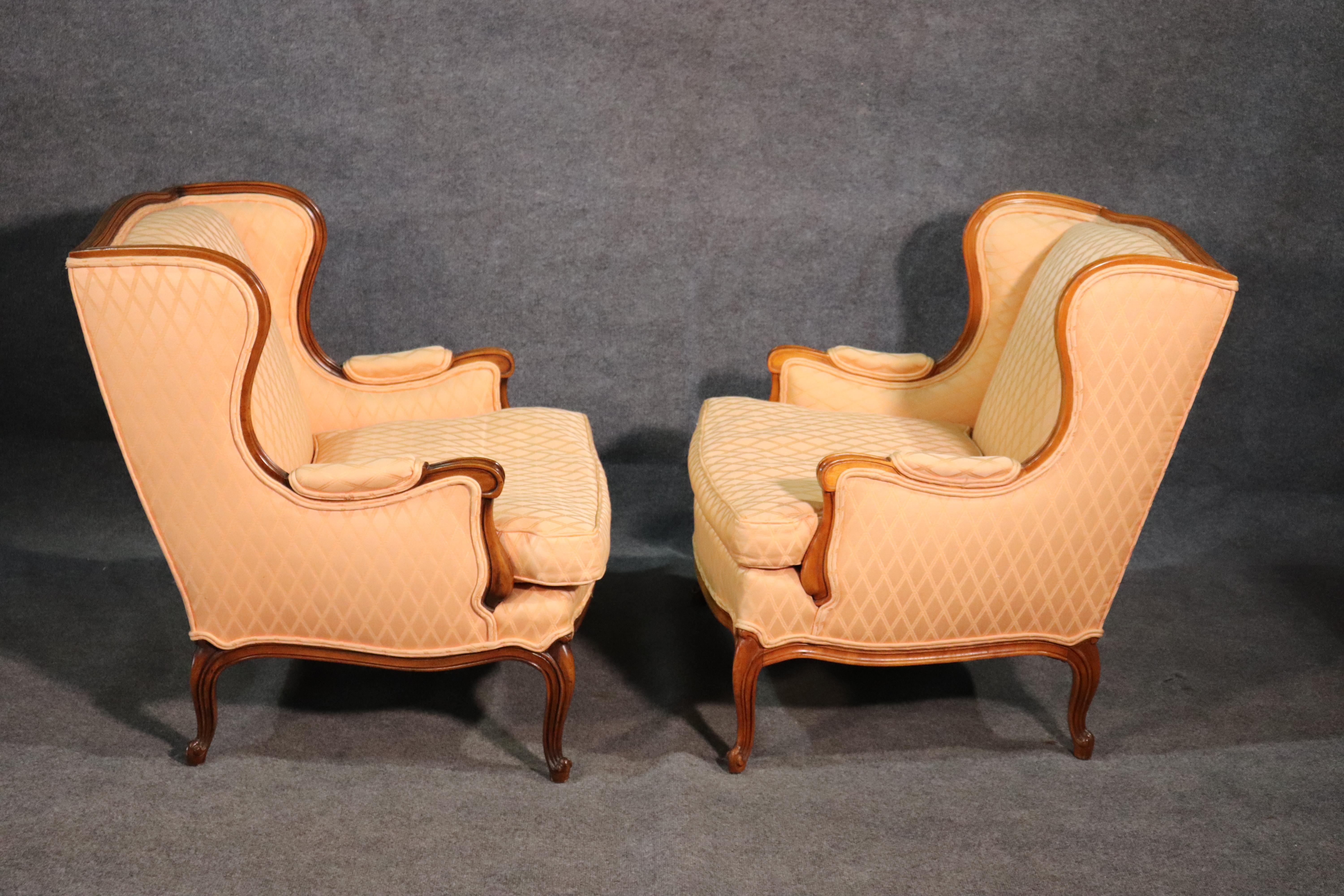 Mid-20th Century Pair of French Walnut Louis XV Bergere Fireside Lounge Chairs, circa 1950s