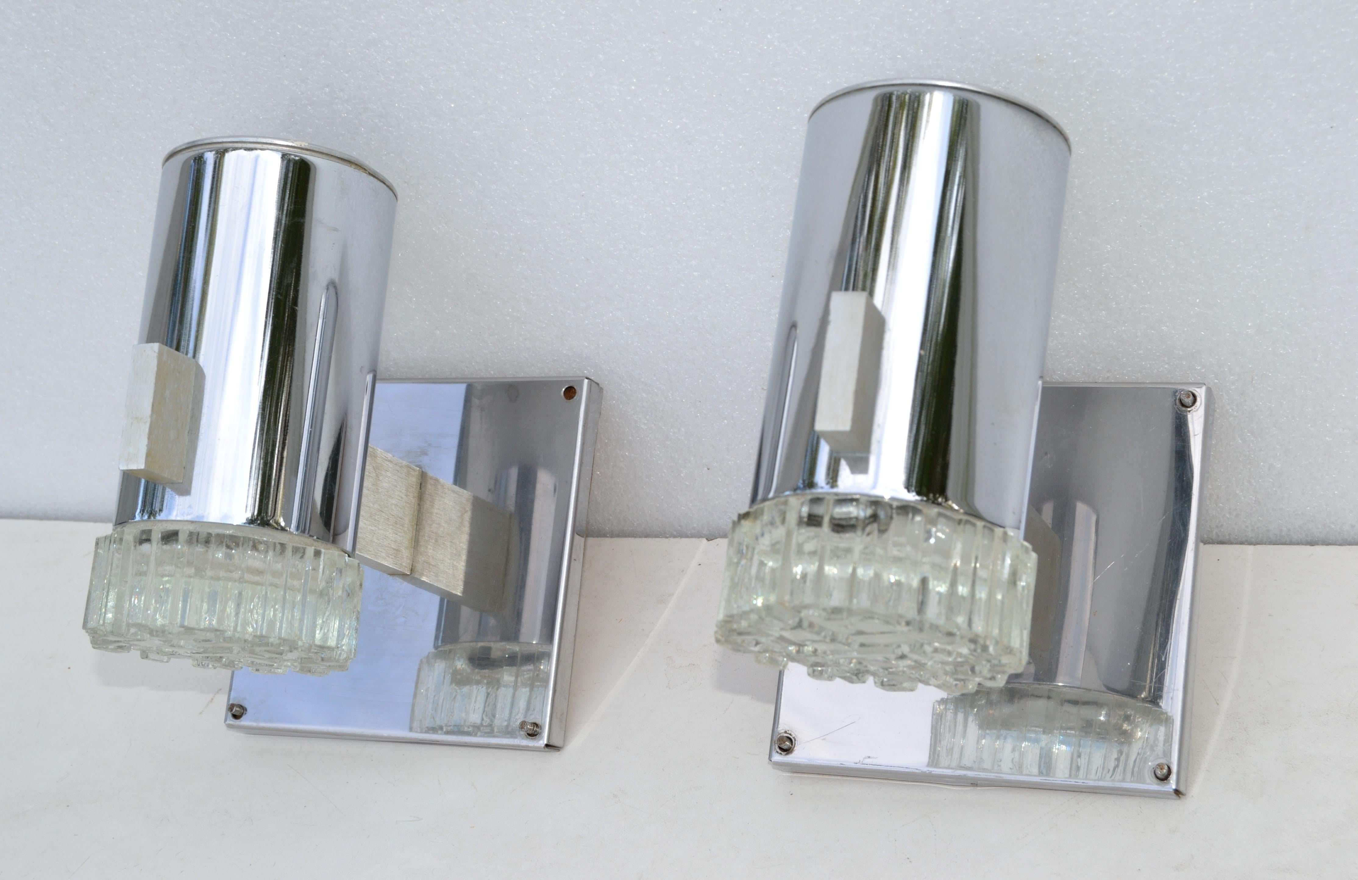 Polished Pair, Gaetano Sciolari Italian Chrome & Cut Glass Sconces, Wall Lamps  For Sale