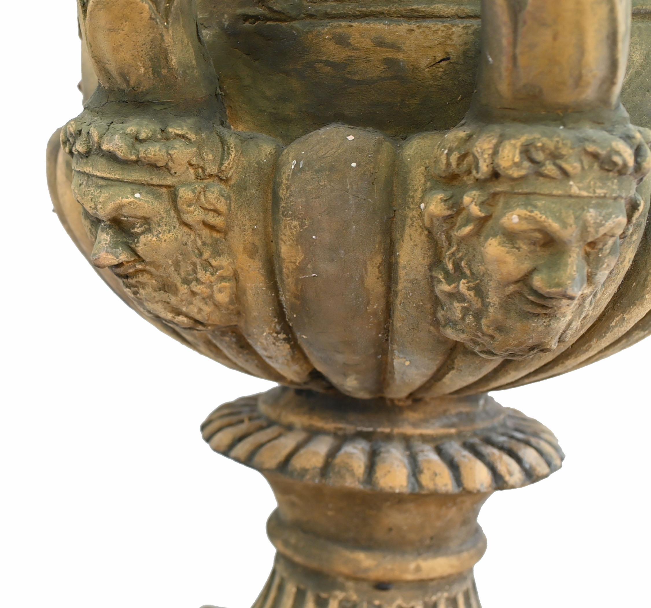 Pareja de Urnas de Jardín Campana Base Pedestal Clásica Thomas Hope Terracota en venta 4