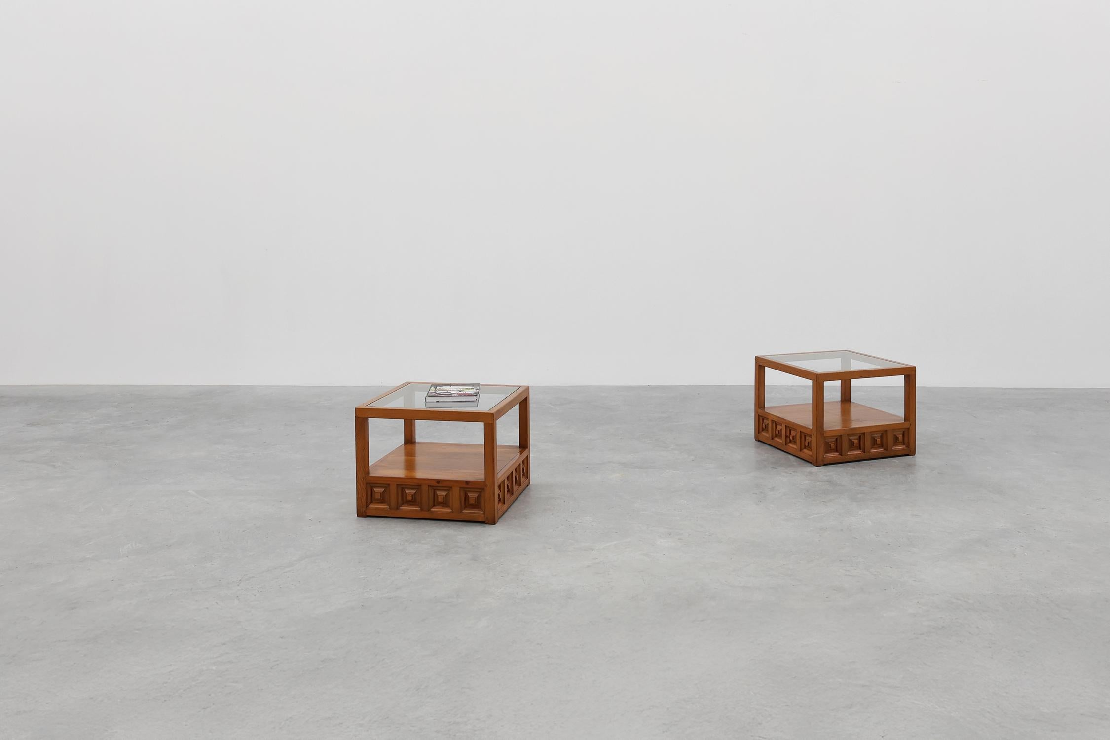 Pair geographical designed square Biosca coffee tables in pine wood, Spain 1960s For Sale 4