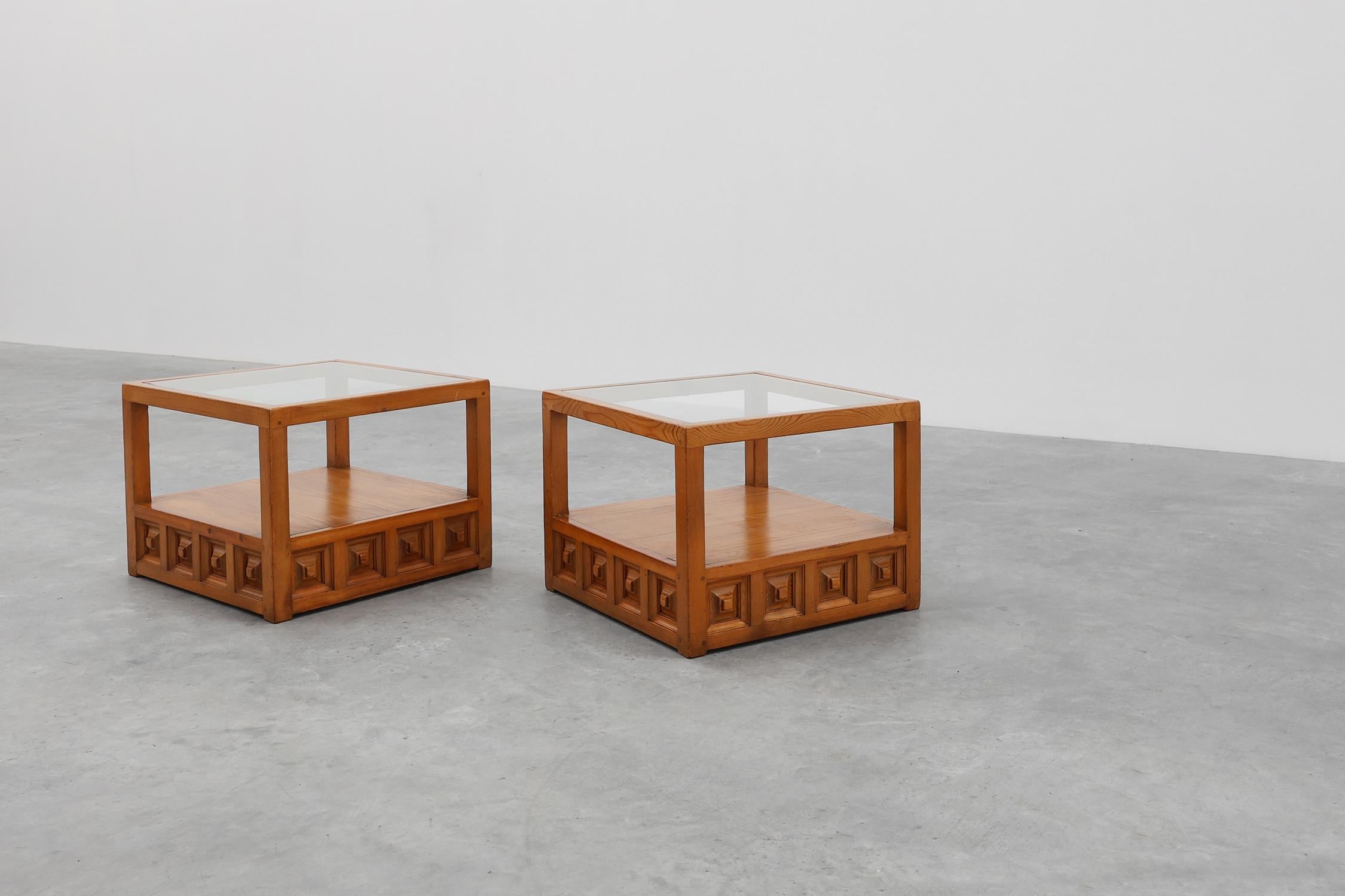 Pair geographical designed square Biosca coffee tables in pine wood, Spain 1960s For Sale 6