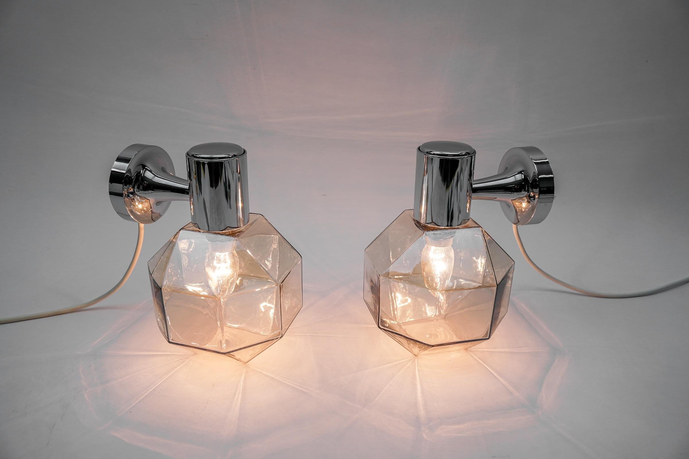 Pair Geometric Chrome and Smoked Glass Wall Lamps, 1960s In Good Condition For Sale In Nürnberg, Bayern