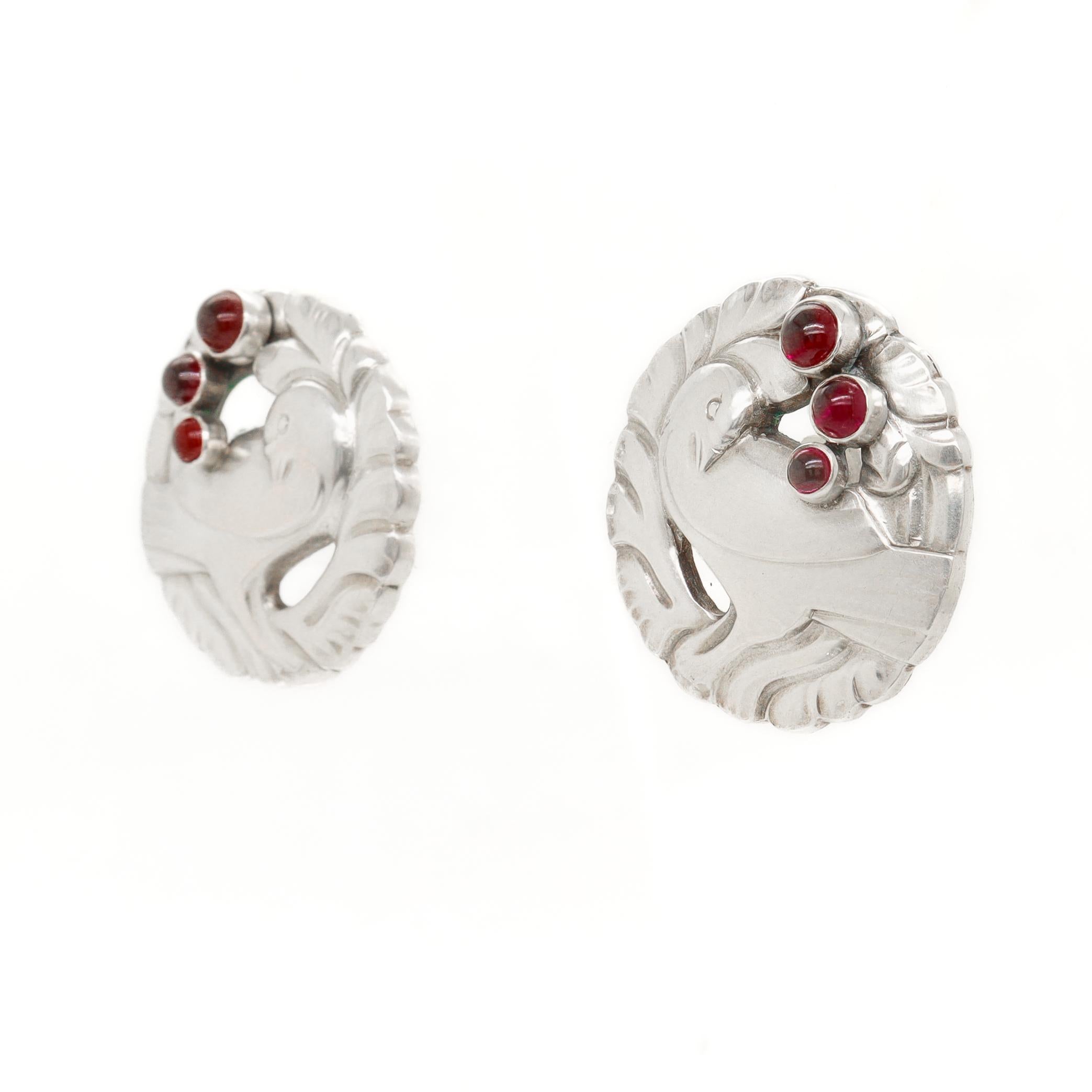 Donna Pair Georg Jensen Sterling Silver & Garnet Gemstone Cabochon Dove Earrings No 66 in vendita