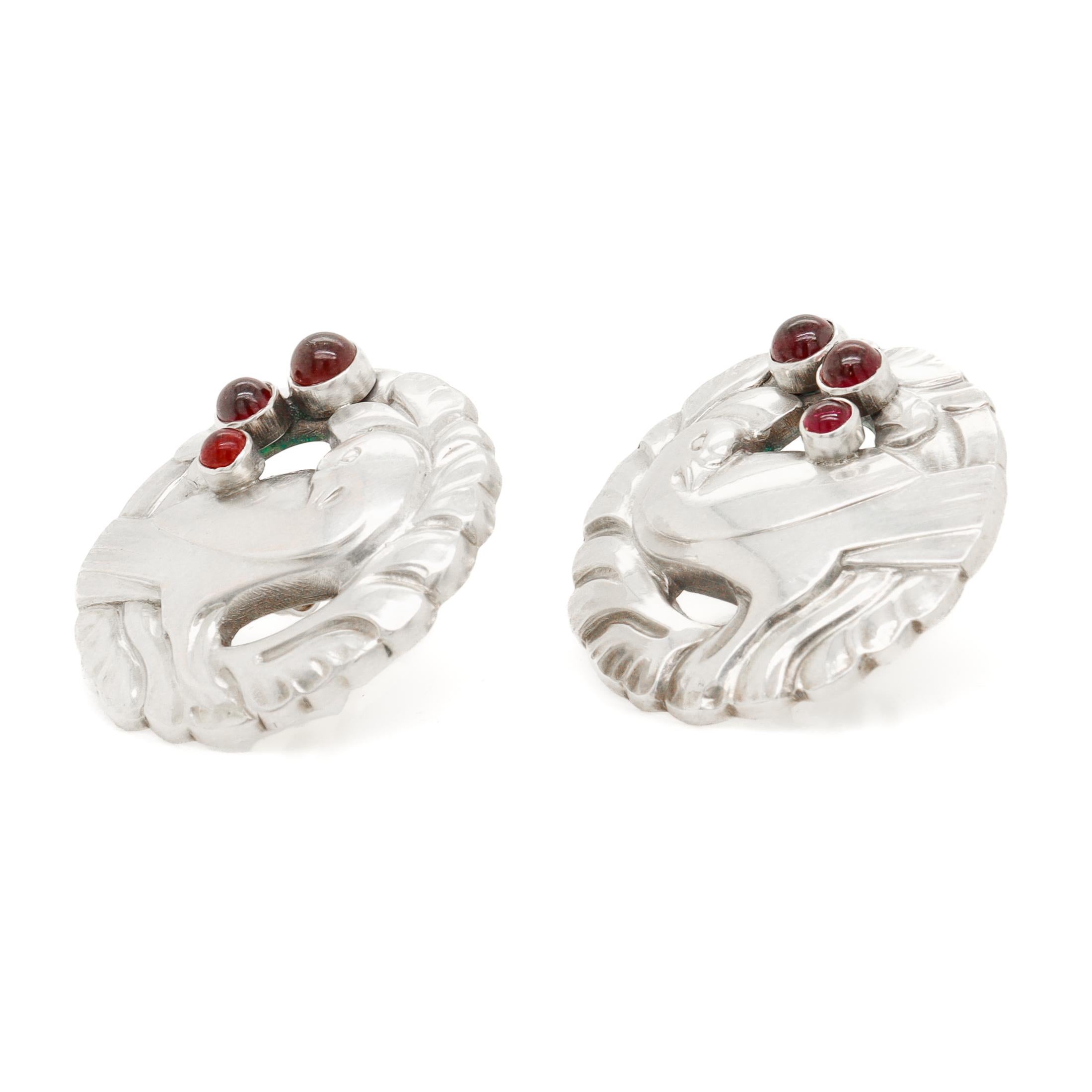 Pair Georg Jensen Sterling Silver & Garnet Gemstone Cabochon Dove Earrings No 66 in vendita 1