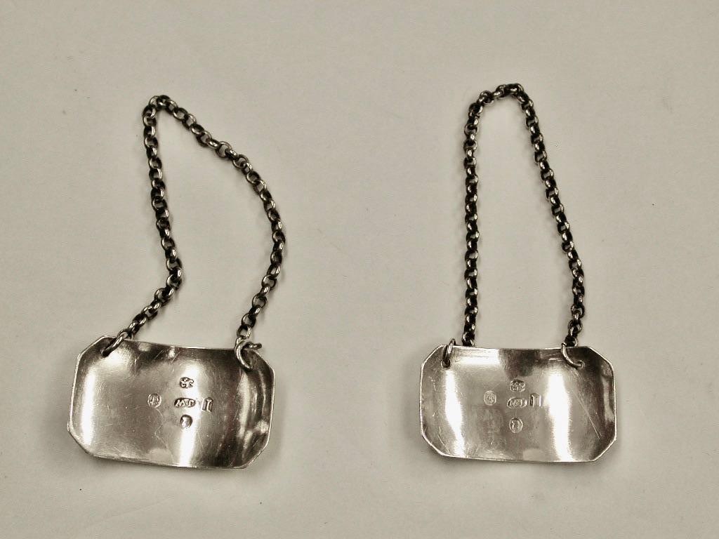 Pair George 111 Silver Brandy and Hollands Labels Dated 1809 Joseph Willmore  In Good Condition For Sale In London, GB